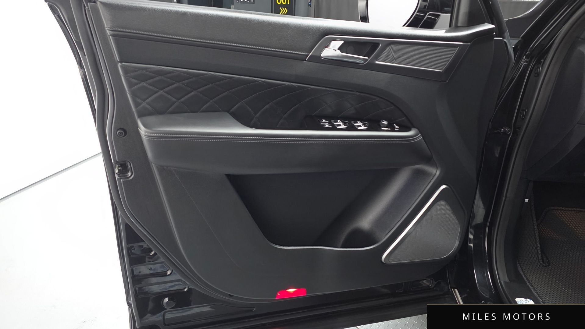 KG Mobility 렉스턴 뉴 아레나 2024 — миниатюра 14