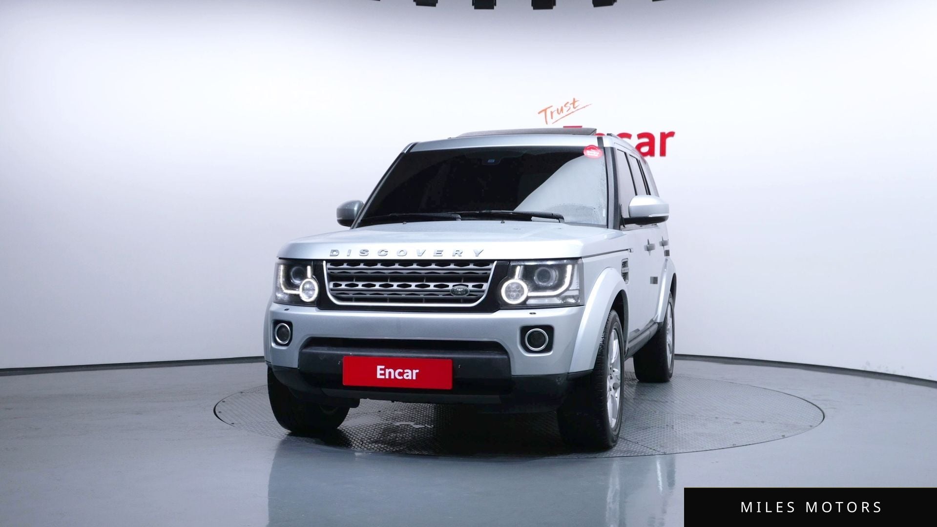 Land Rover Discovery 2015 — миниатюра 3