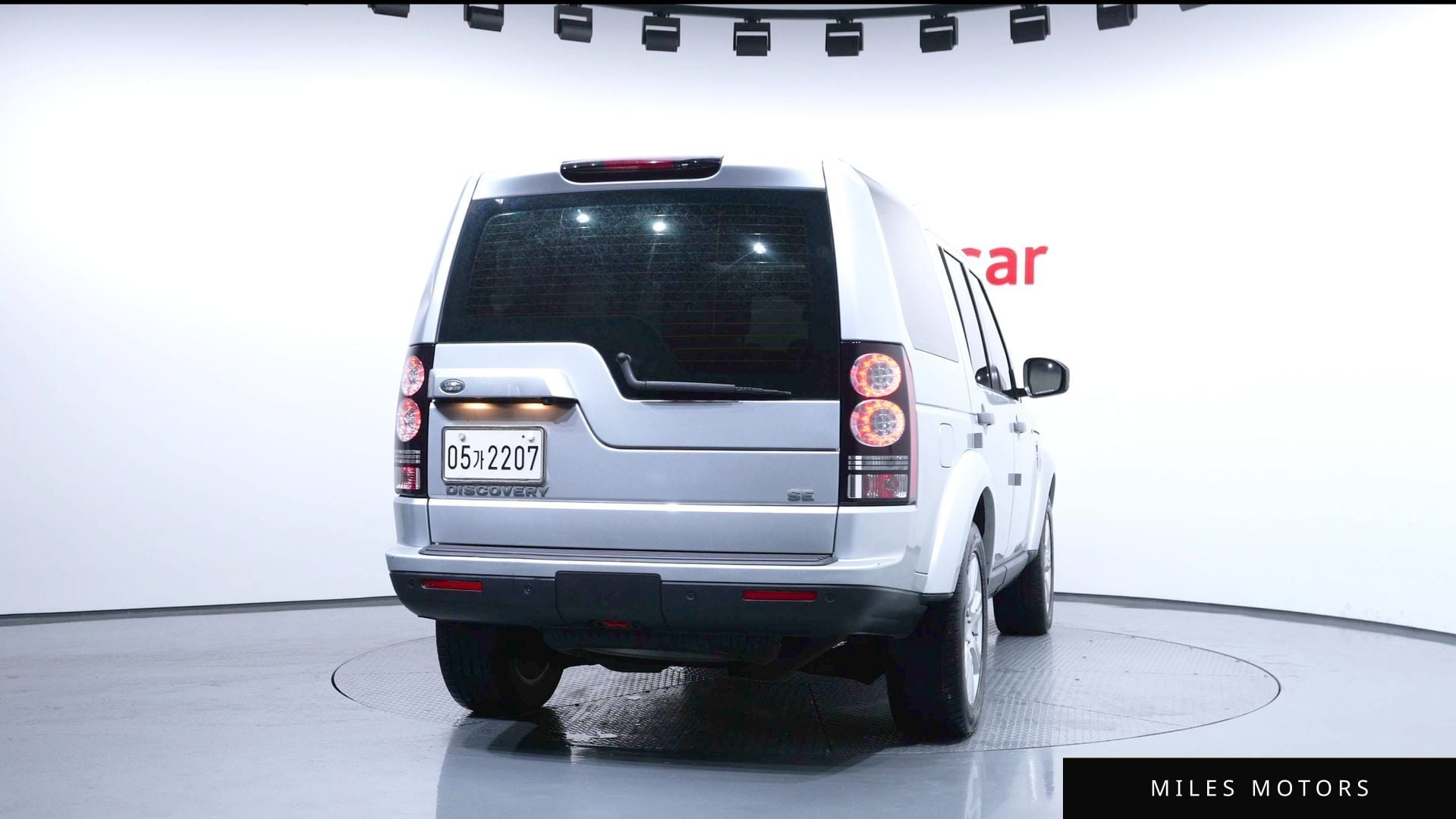 Land Rover Discovery 2015 — миниатюра 4