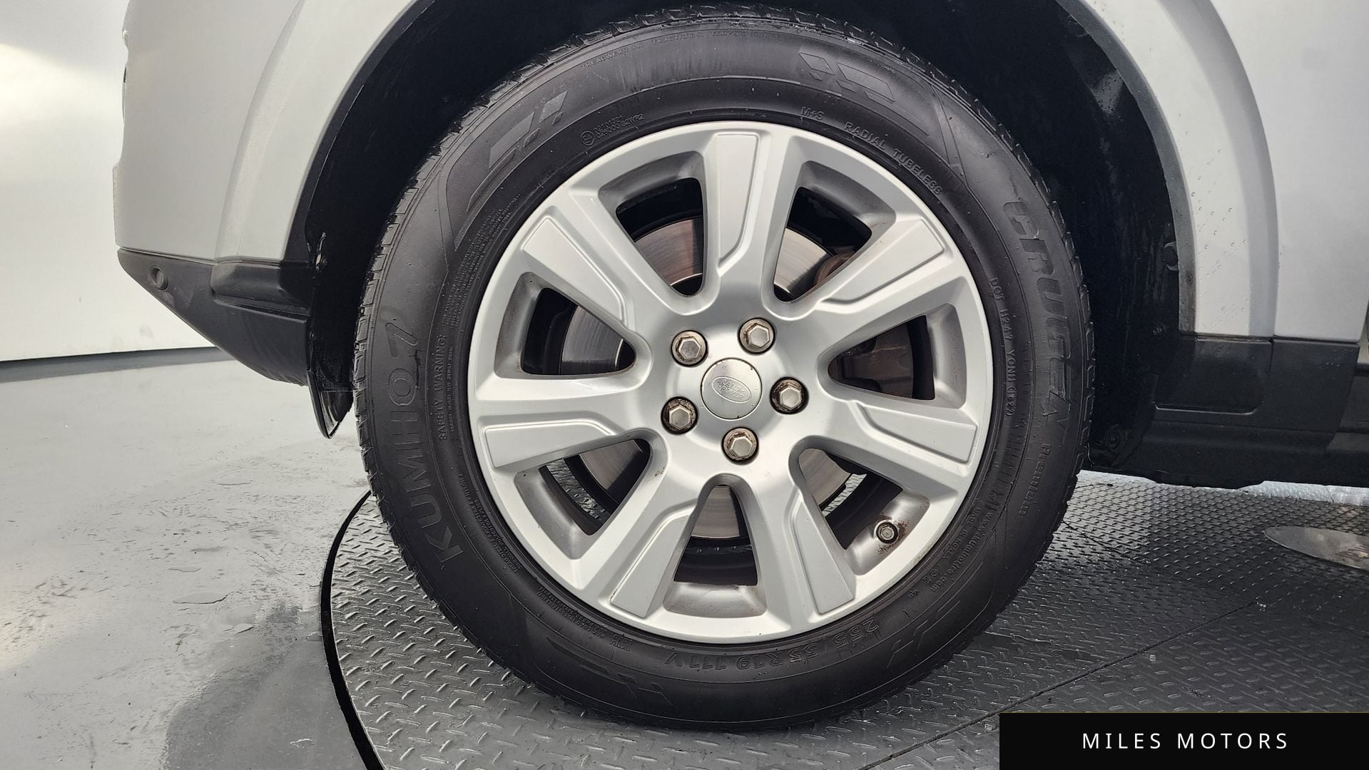 Land Rover Discovery 2015 — миниатюра 5