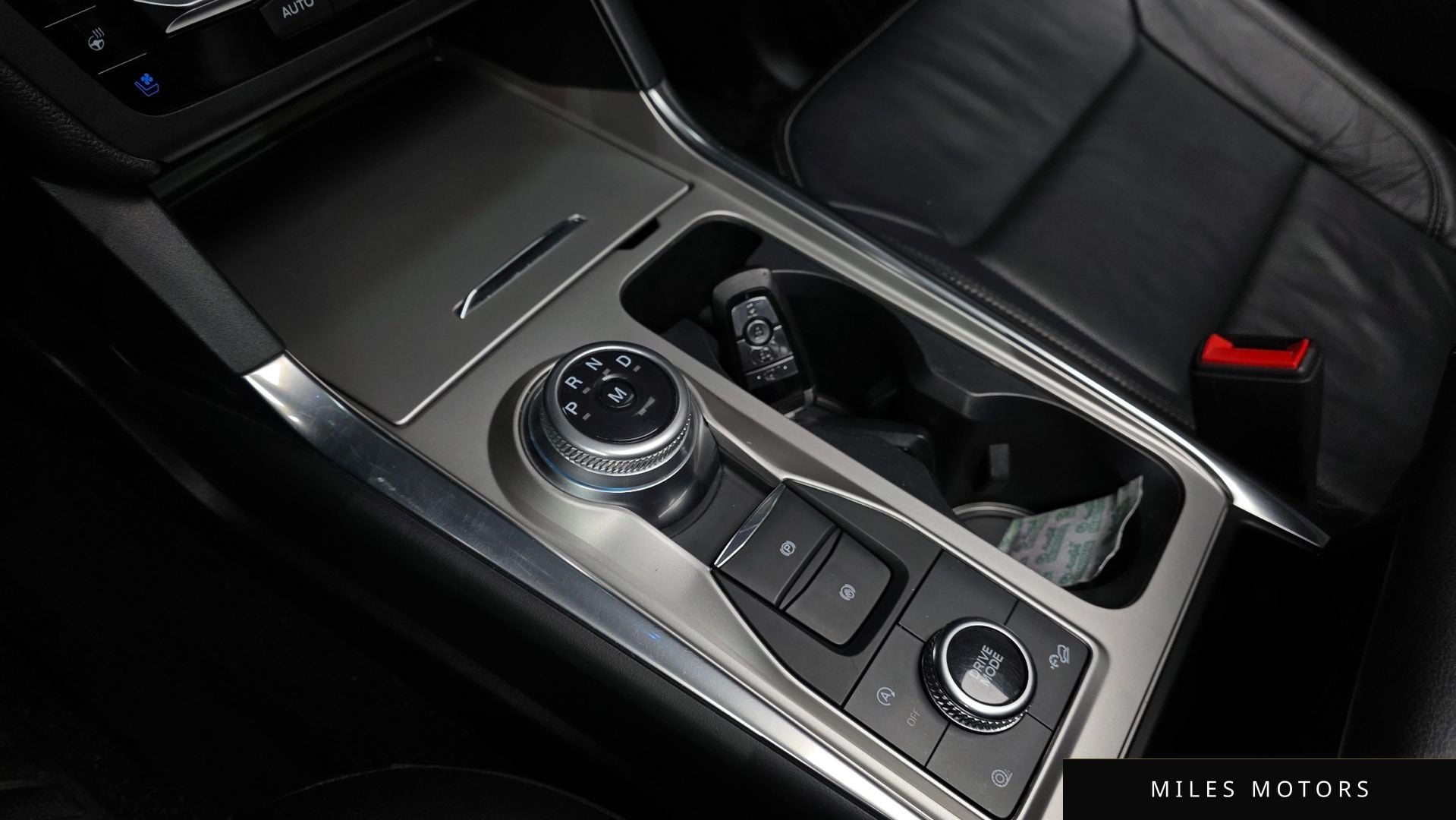Ford Explorer 2020 — миниатюра 12
