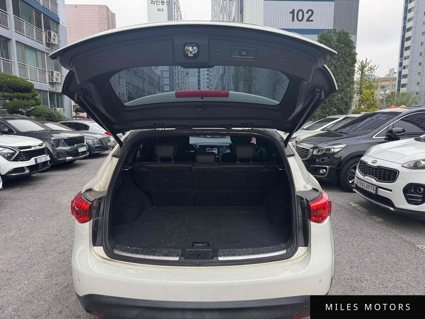 Infiniti QX70 2016 — миниатюра 7