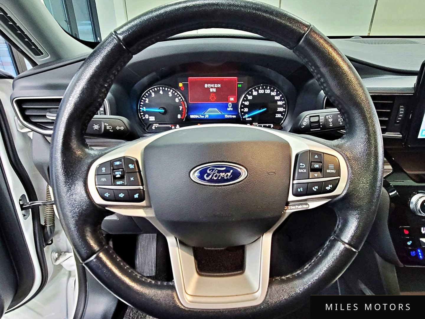 Ford Explorer 2021 — миниатюра 8