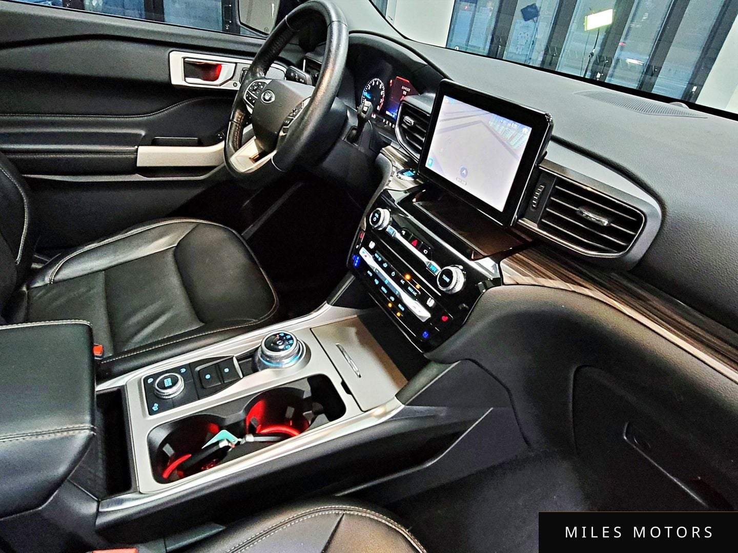 Ford Explorer 2021 — миниатюра 9