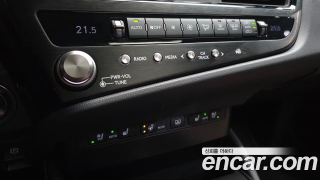 Лексус ES300h 2026 — миниатюра 23