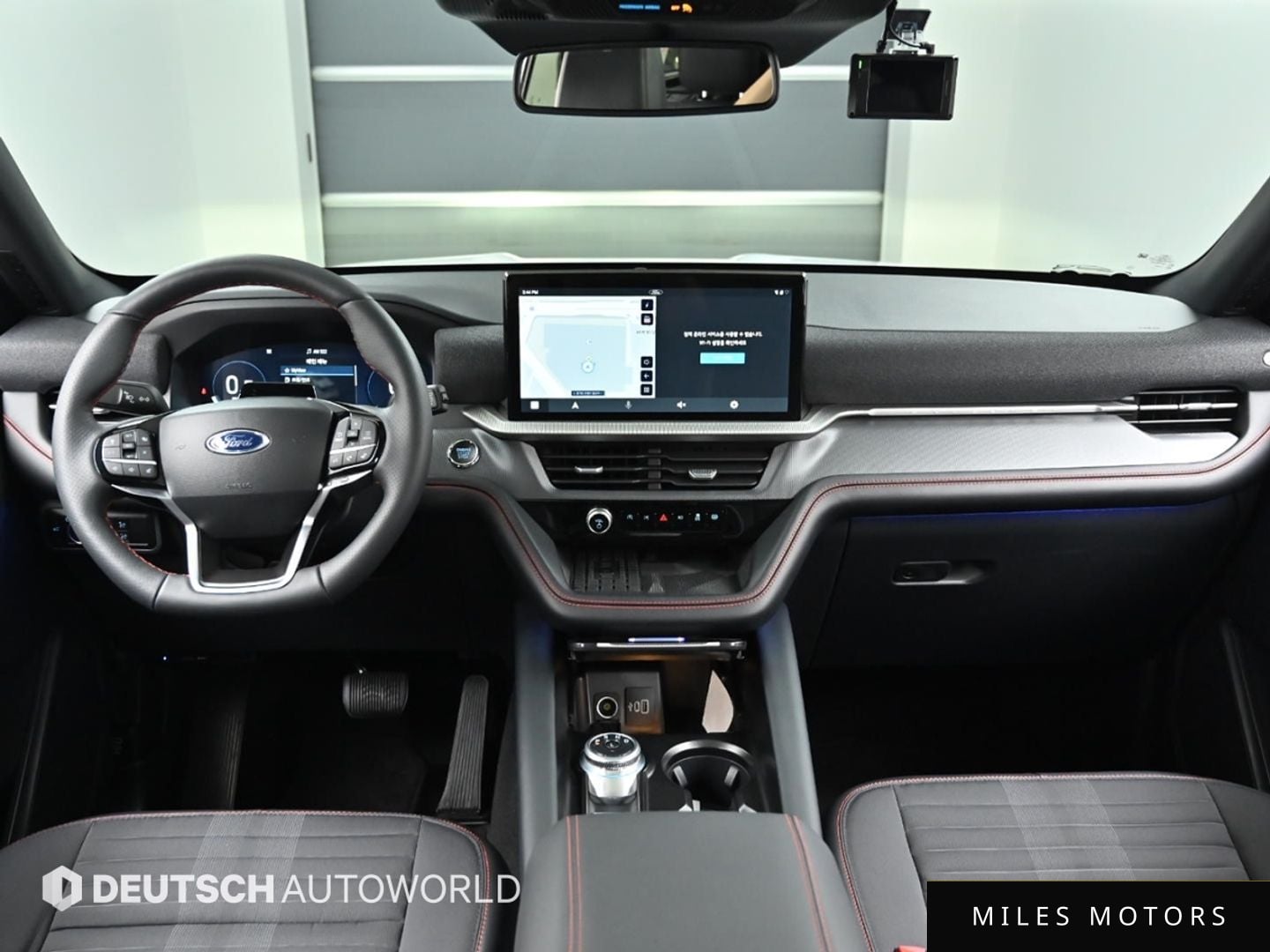 Ford Explorer 2025 — миниатюра 7