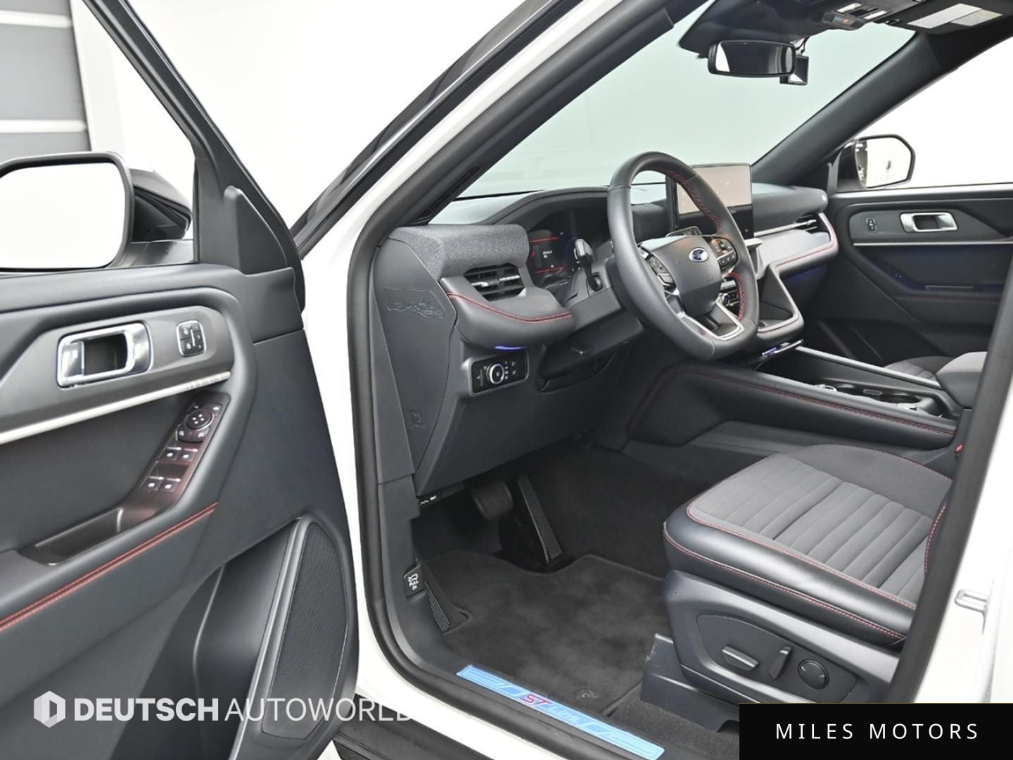 Ford Explorer 2025 — миниатюра 11