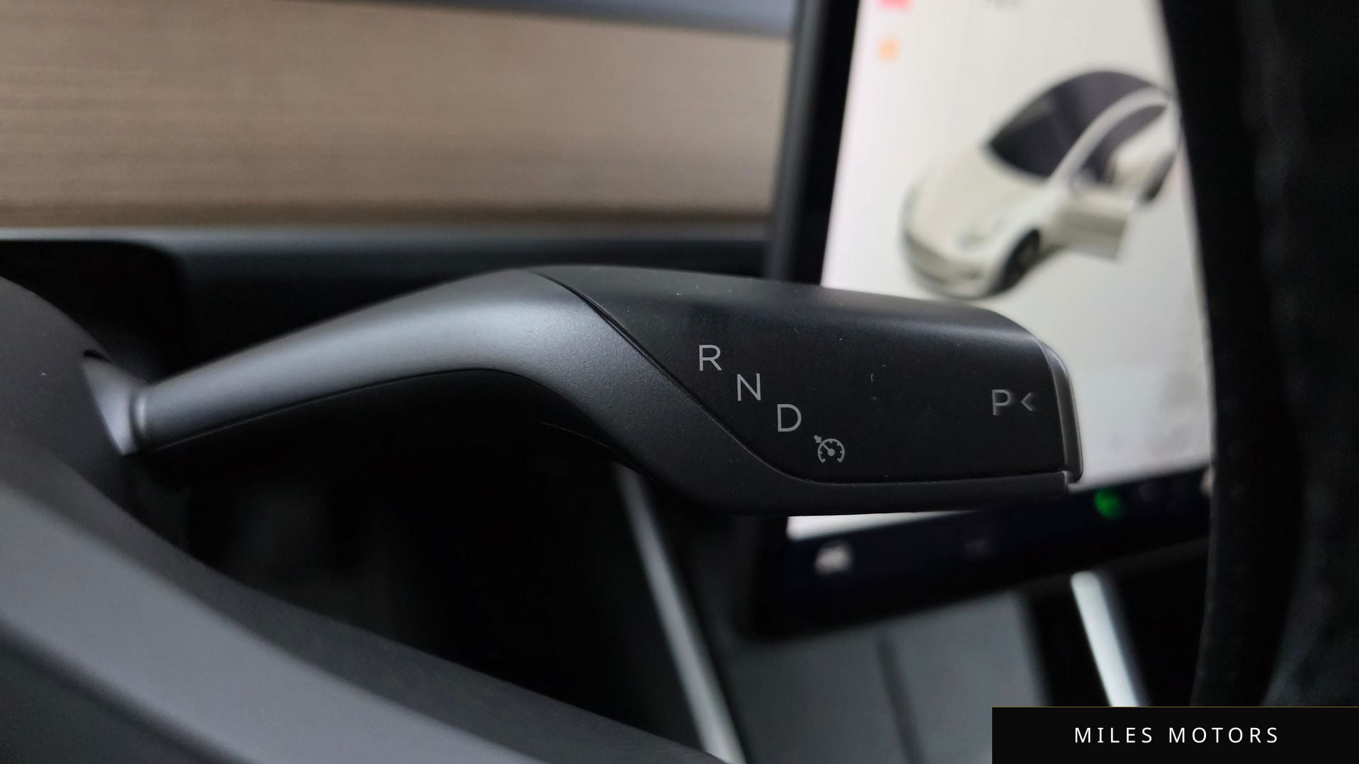 Tesla Model 3 2020 — миниатюра 12