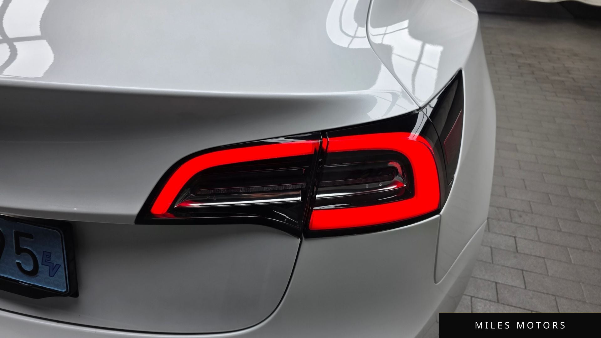 Tesla Model 3 2020 — миниатюра 9