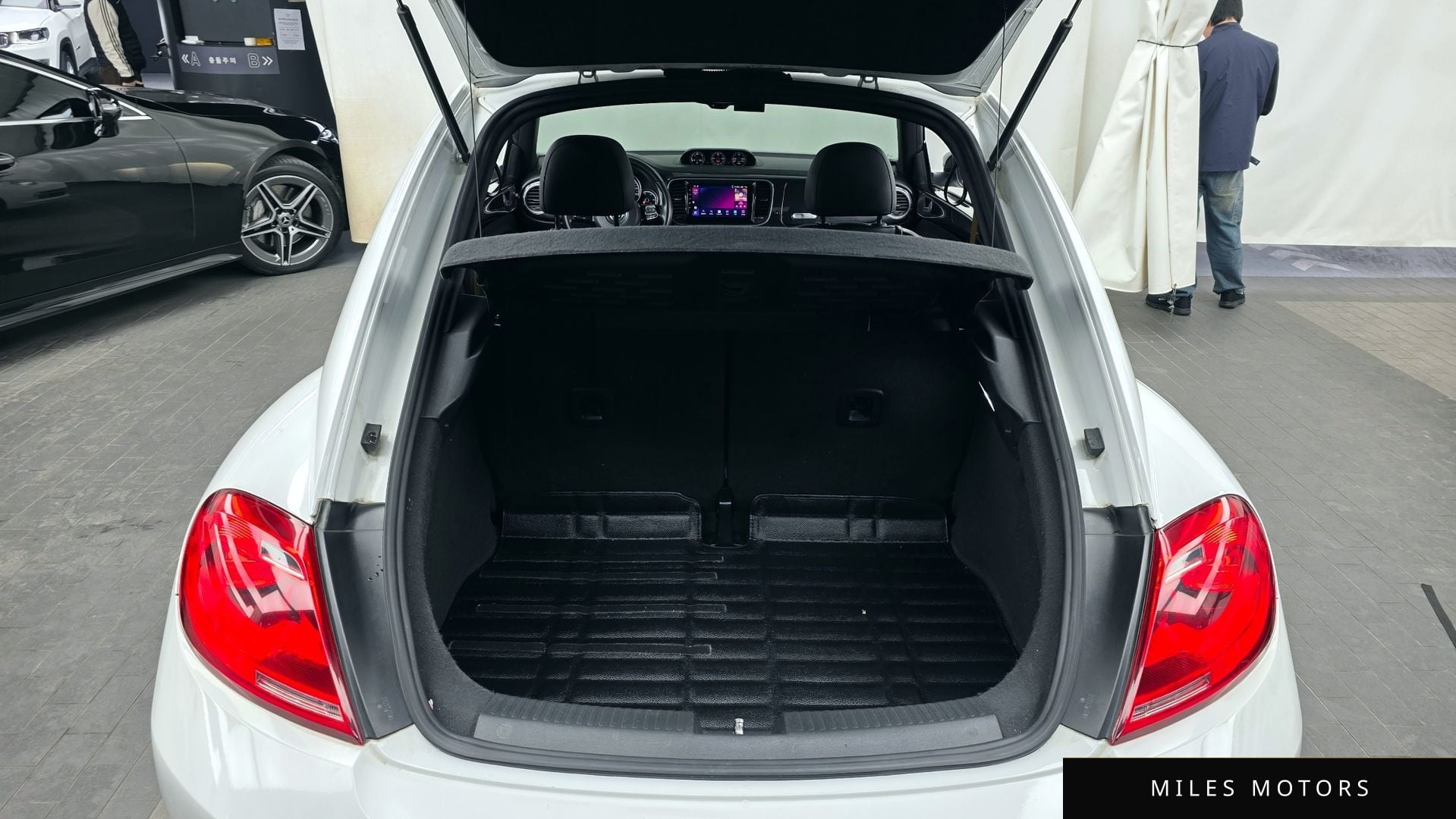 Volkswagen Beetle 2016 — миниатюра 20