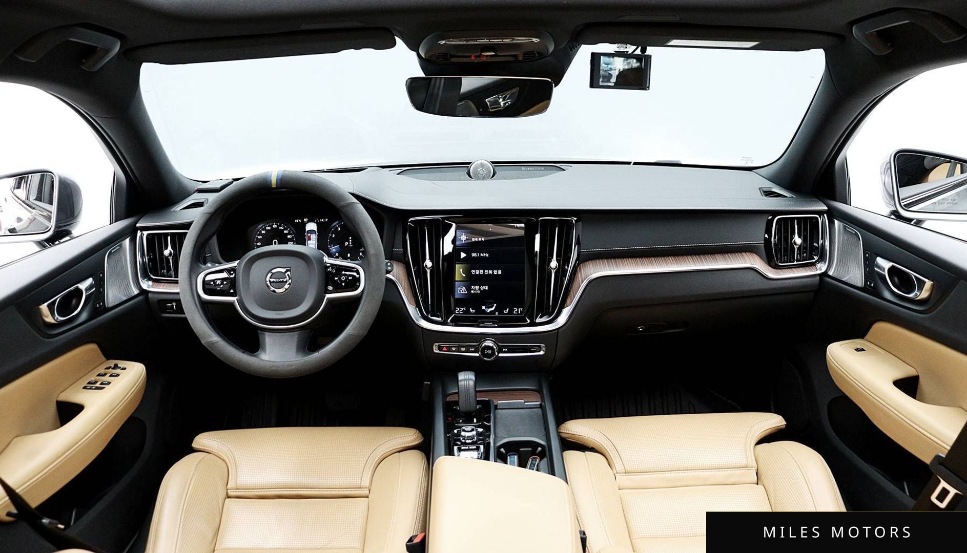 Volvo V60 2021 — миниатюра 7