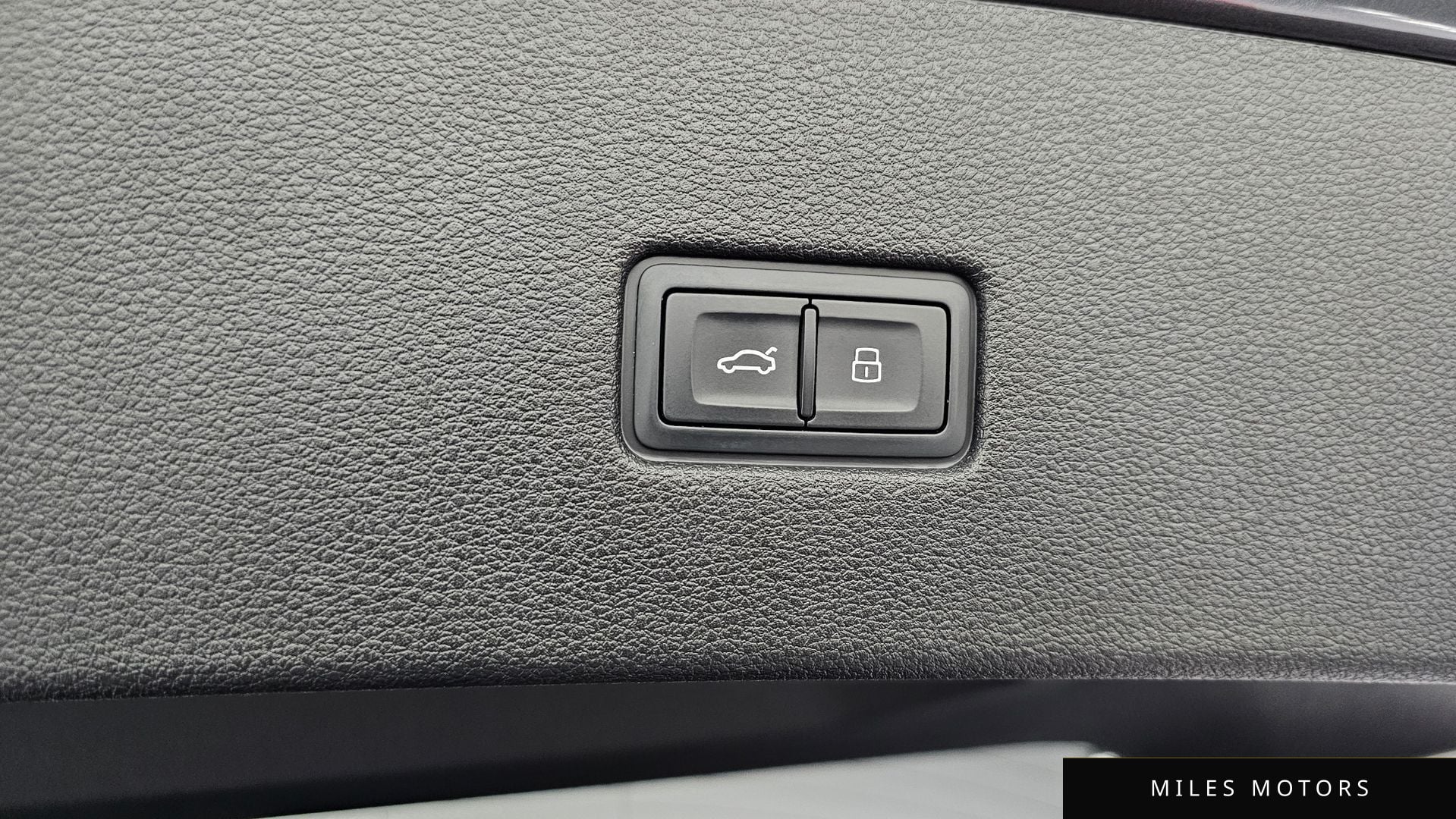 Audi Q8 (4M) 2021 — миниатюра 20