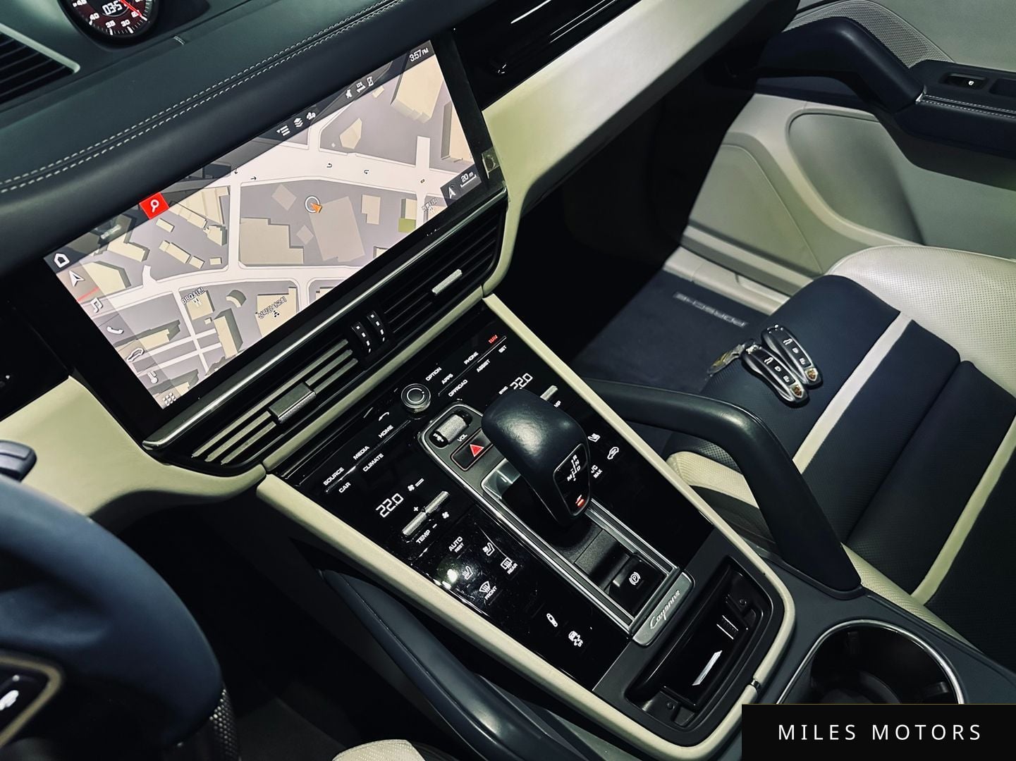 Porsche Cayenne 2021 — миниатюра 6