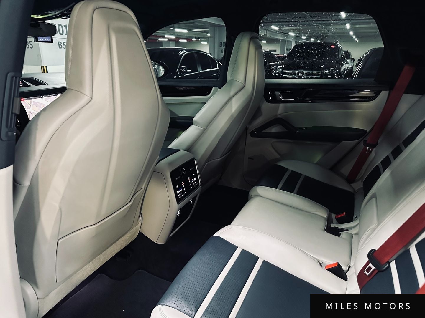 Porsche Cayenne 2021 — миниатюра 11