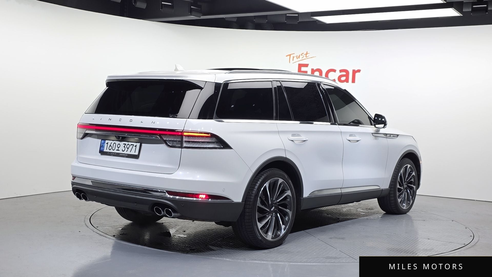 Lincoln Aviator 2021 — миниатюра 2