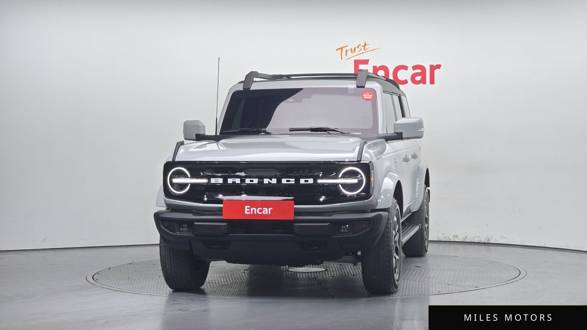 Ford Bronco 2023 — миниатюра 3