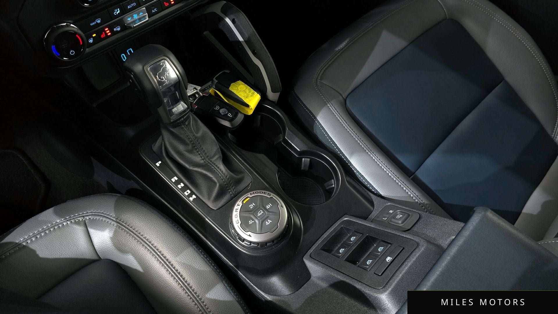 Ford Bronco 2023 — миниатюра 12