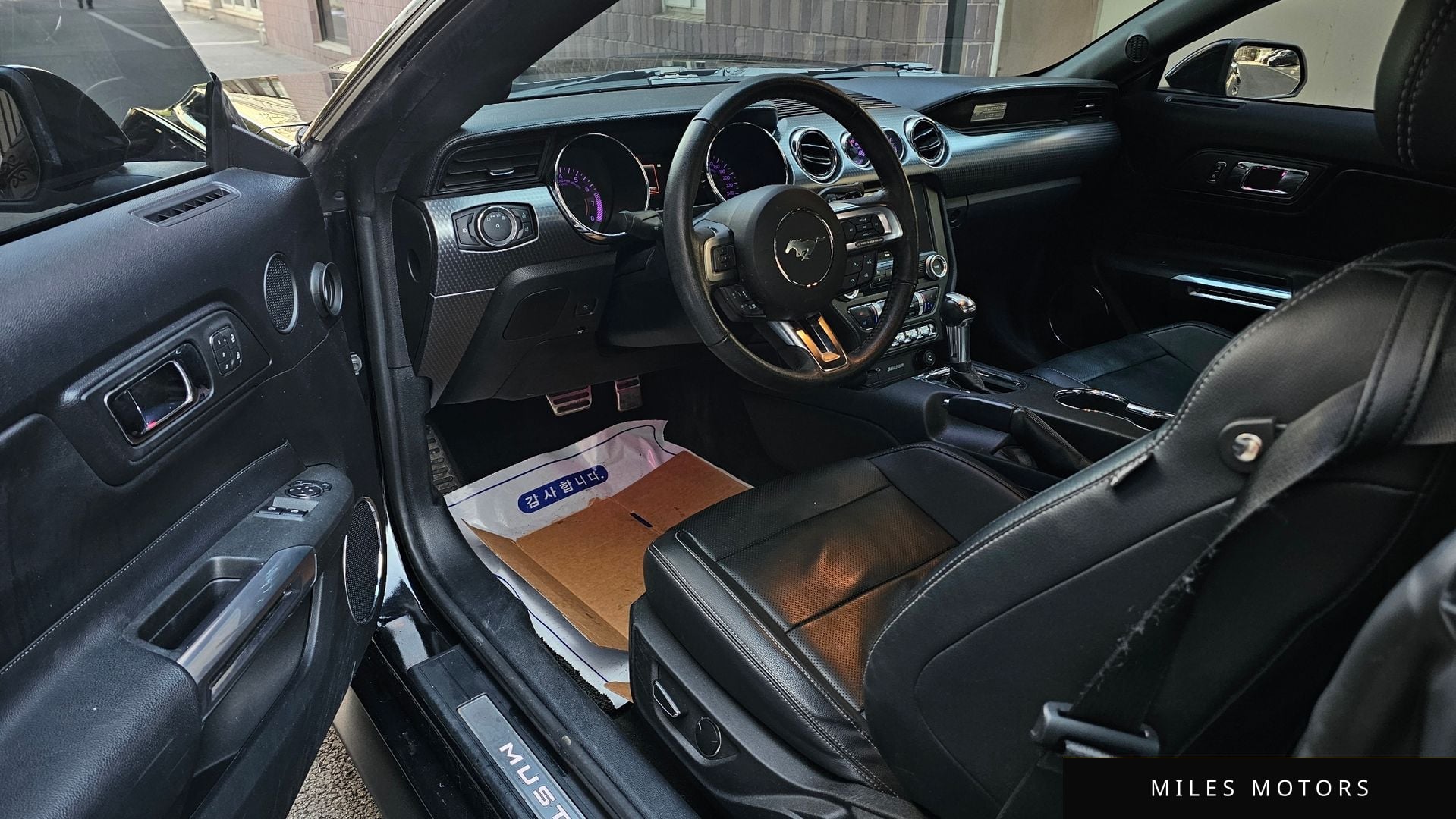 Ford Mustang 2017 — миниатюра 9