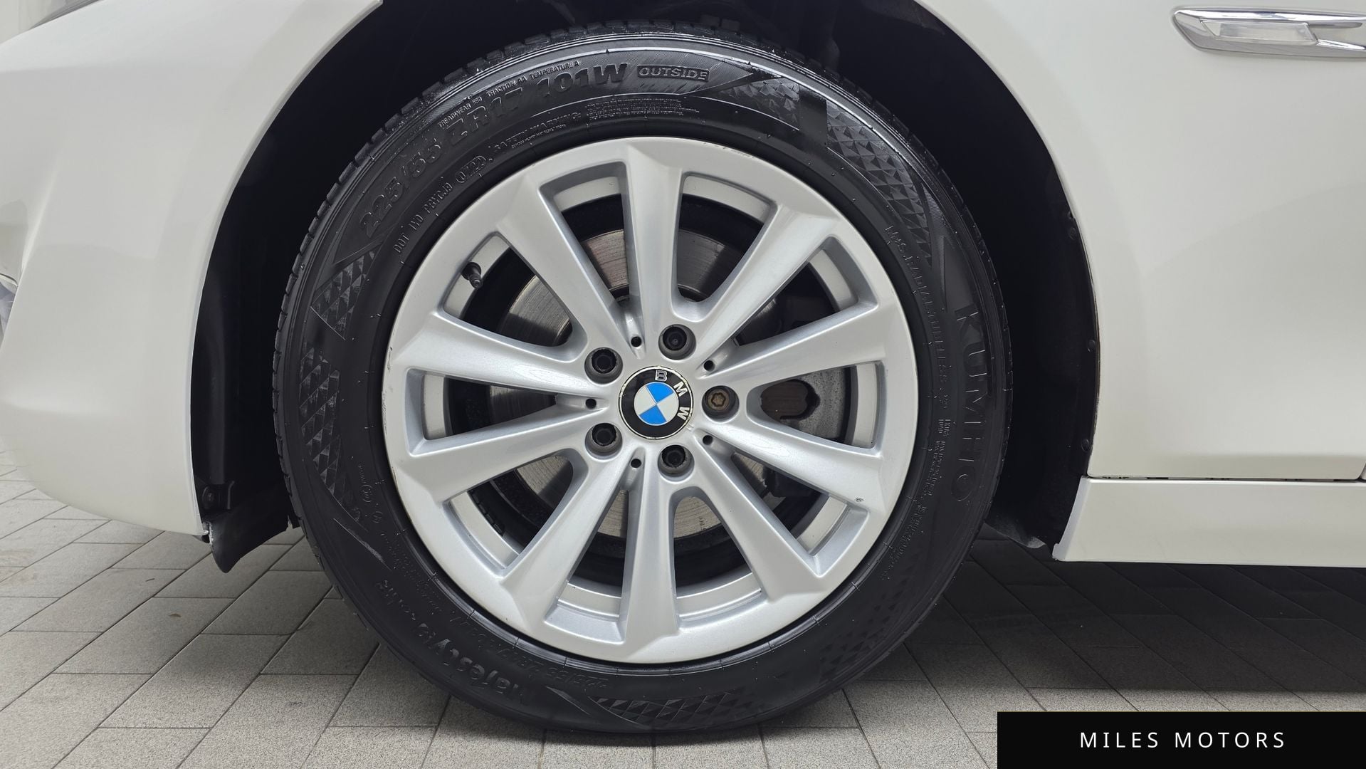 BMW 5 Series (F10) 2012 — миниатюра 5
