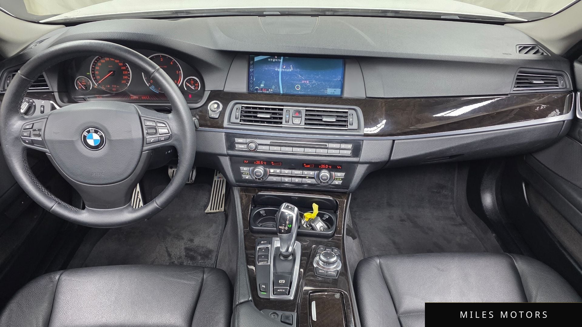 BMW 5 Series (F10) 2012 — миниатюра 7