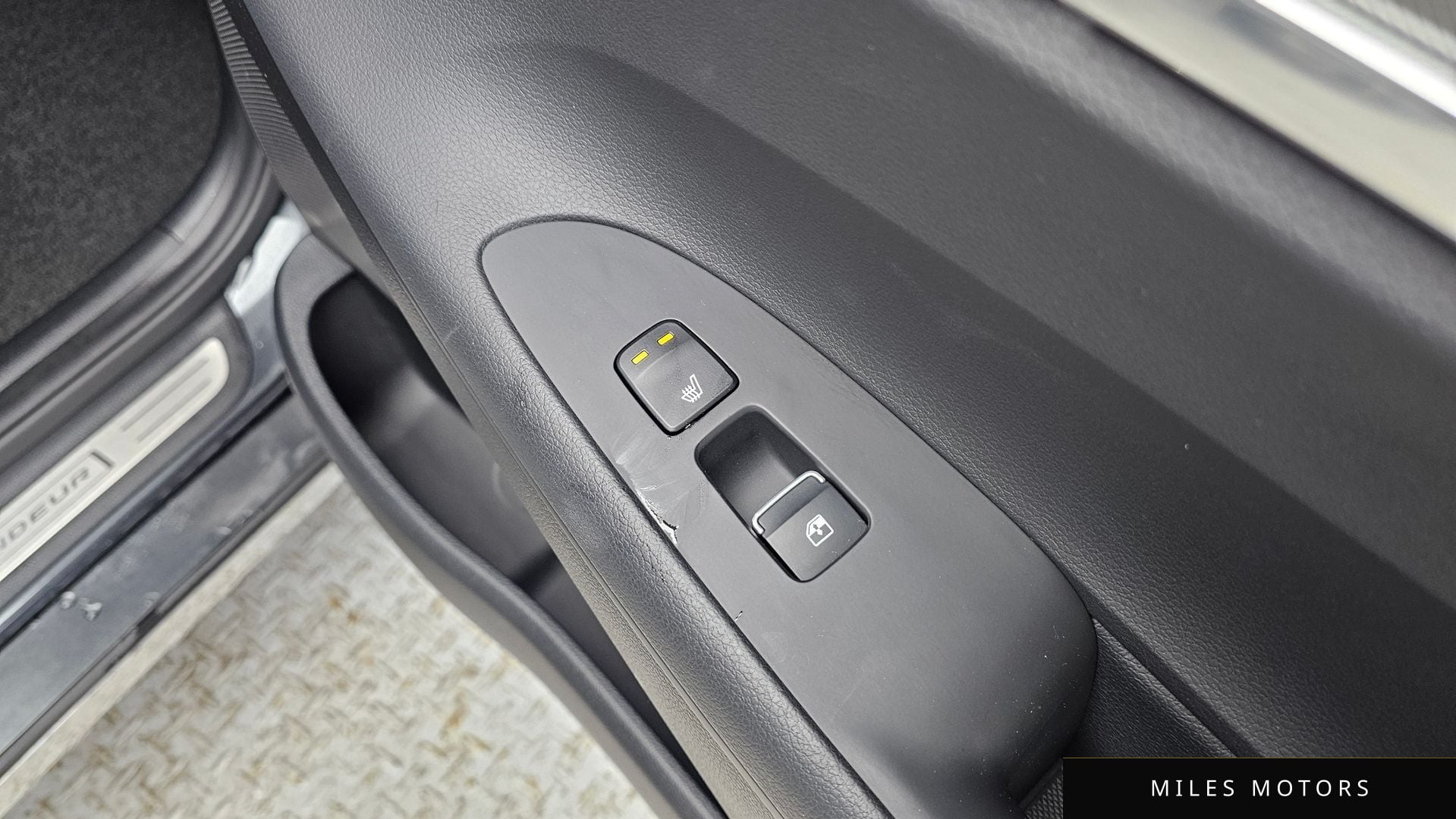 Hyundai 뉴 그랜저 IG 2023 — миниатюра 25