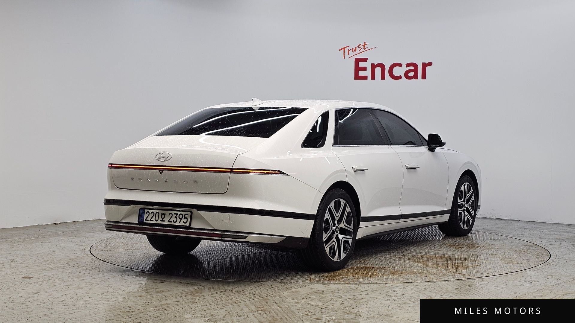 Hyundai Grandeur 2023 — миниатюра 2