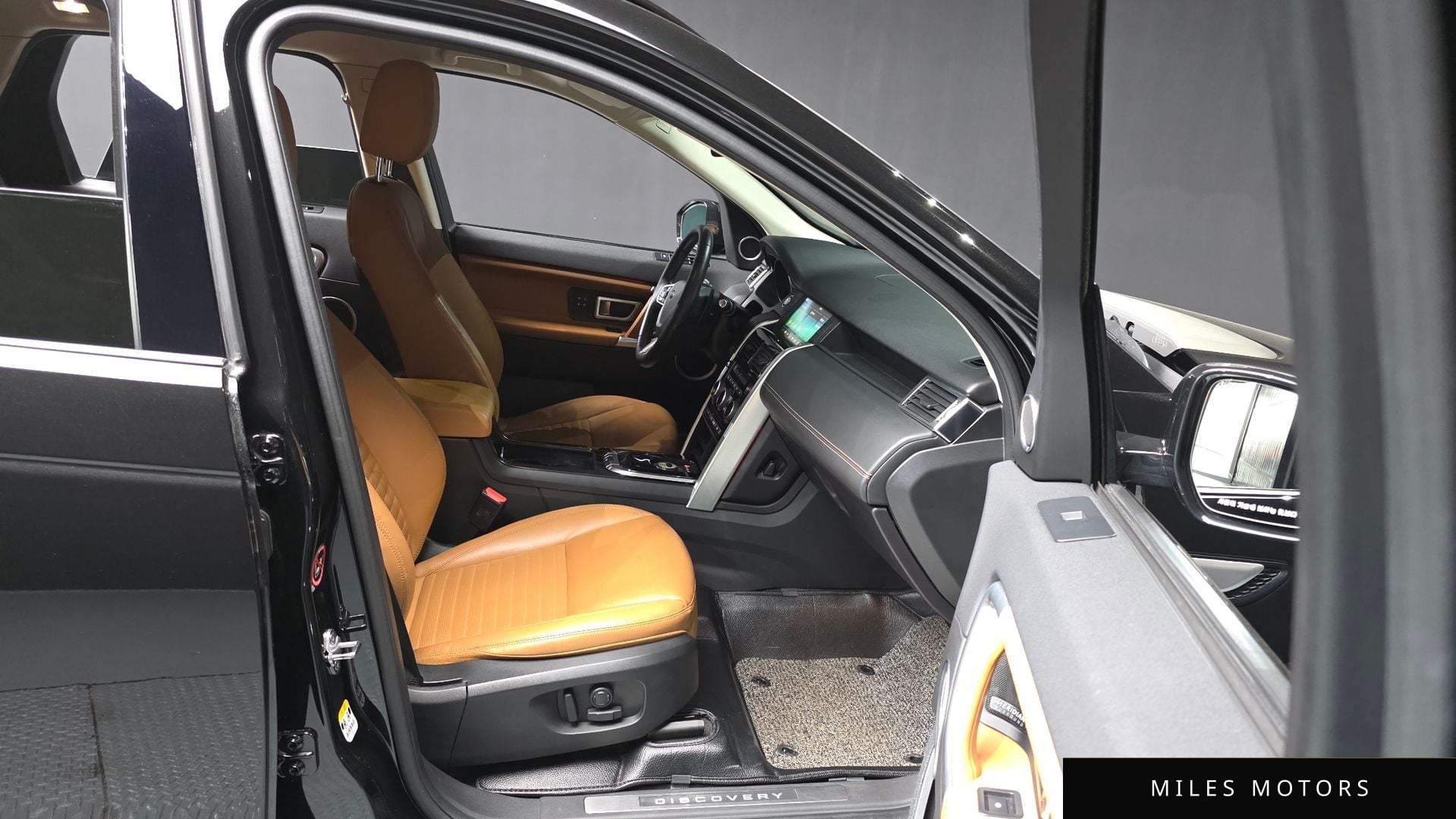 Land Rover Discovery Sport 2018 — миниатюра 17