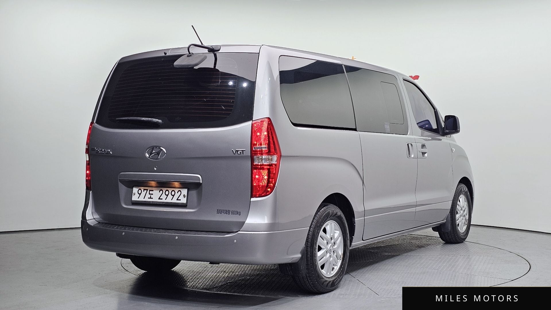 Hyundai Starex 2017 — миниатюра 2