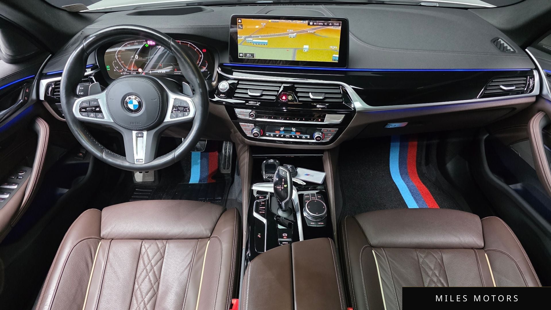 BMW 5 Series (G30) 2023 — миниатюра 10