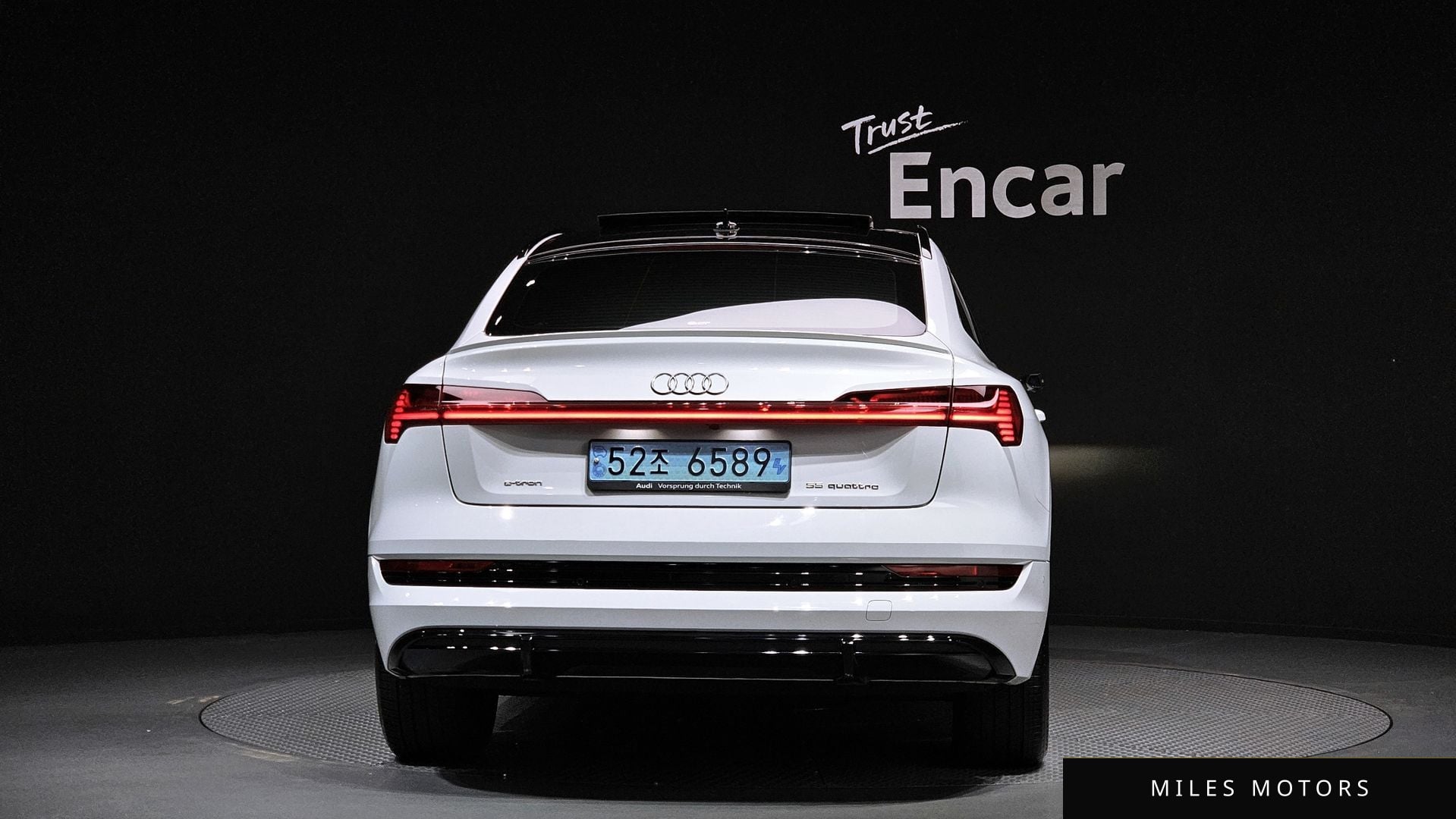 Audi e-tron 2022 — миниатюра 4