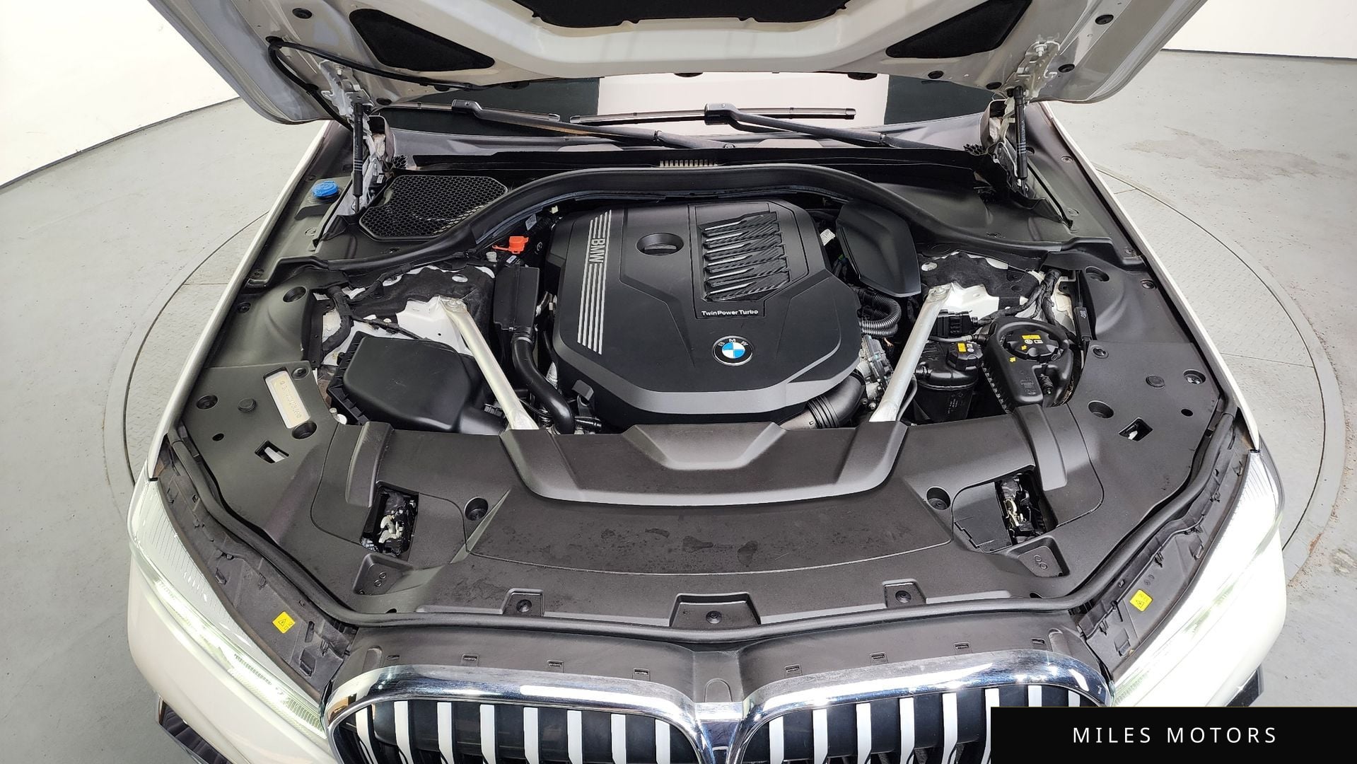 BMW 7 Series (G11) 2021 — миниатюра 6