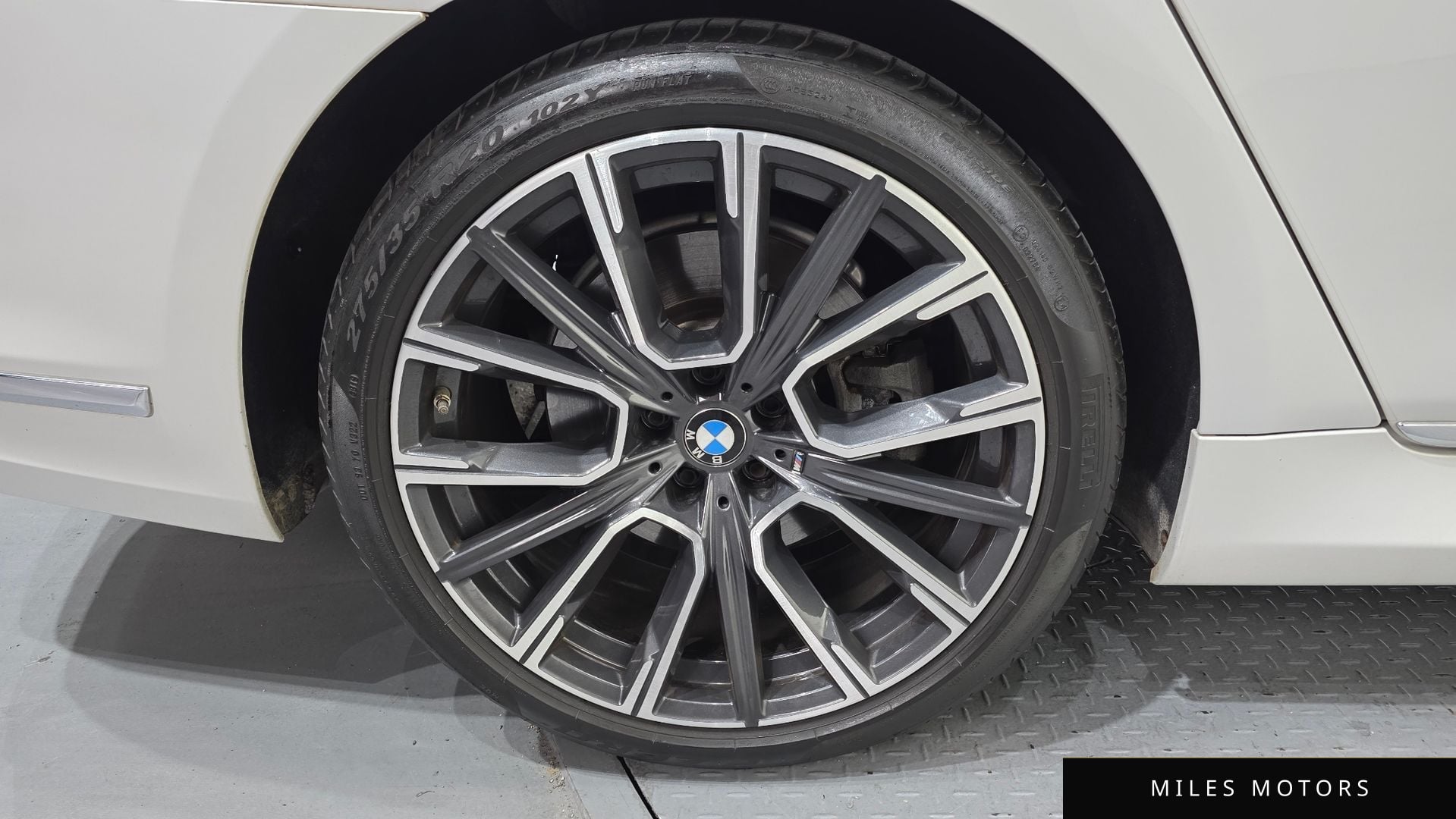 BMW 7 Series (G11) 2021 — миниатюра 7