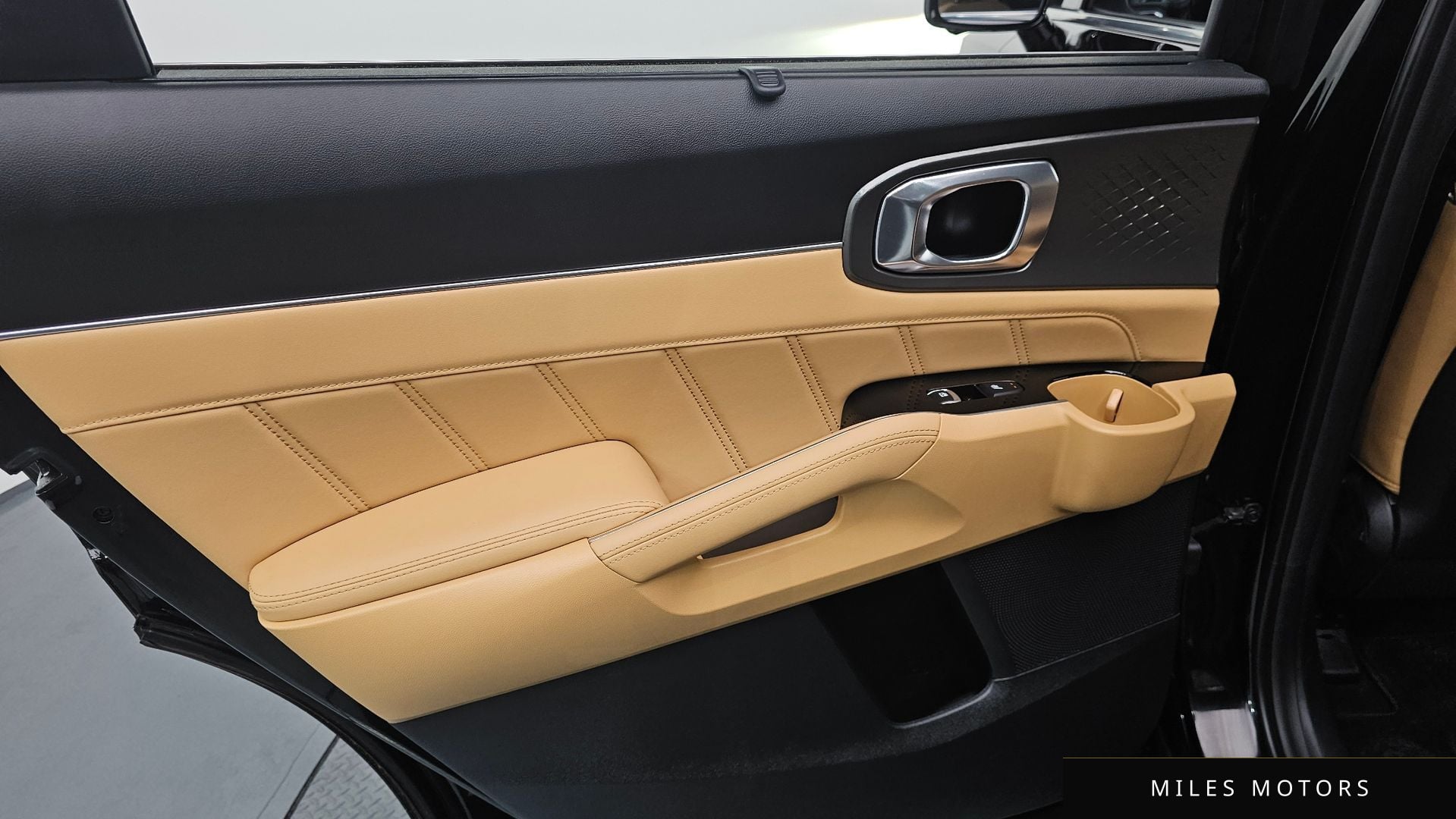 Kia Sorento 2023 — миниатюра 15