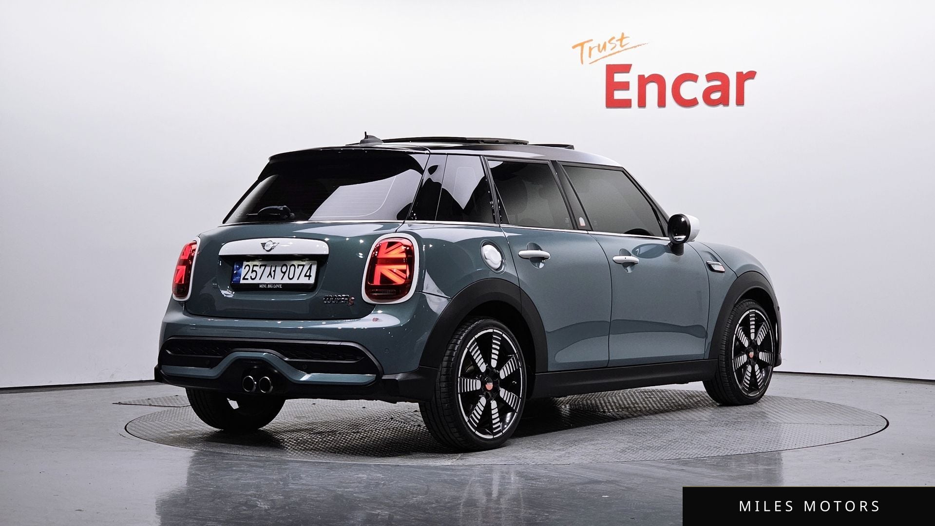 MINI Cooper S 2023 — миниатюра 2