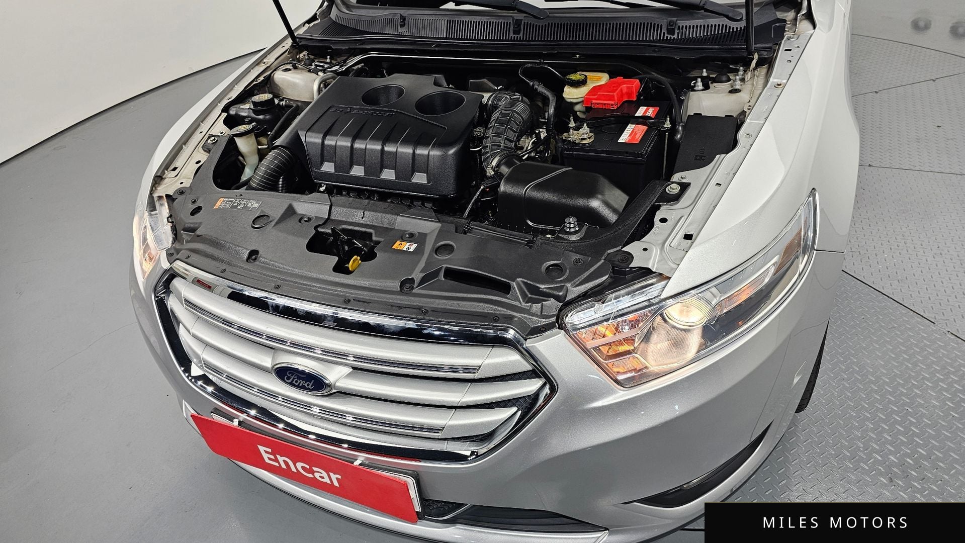 Ford Taurus 2014 — миниатюра 6