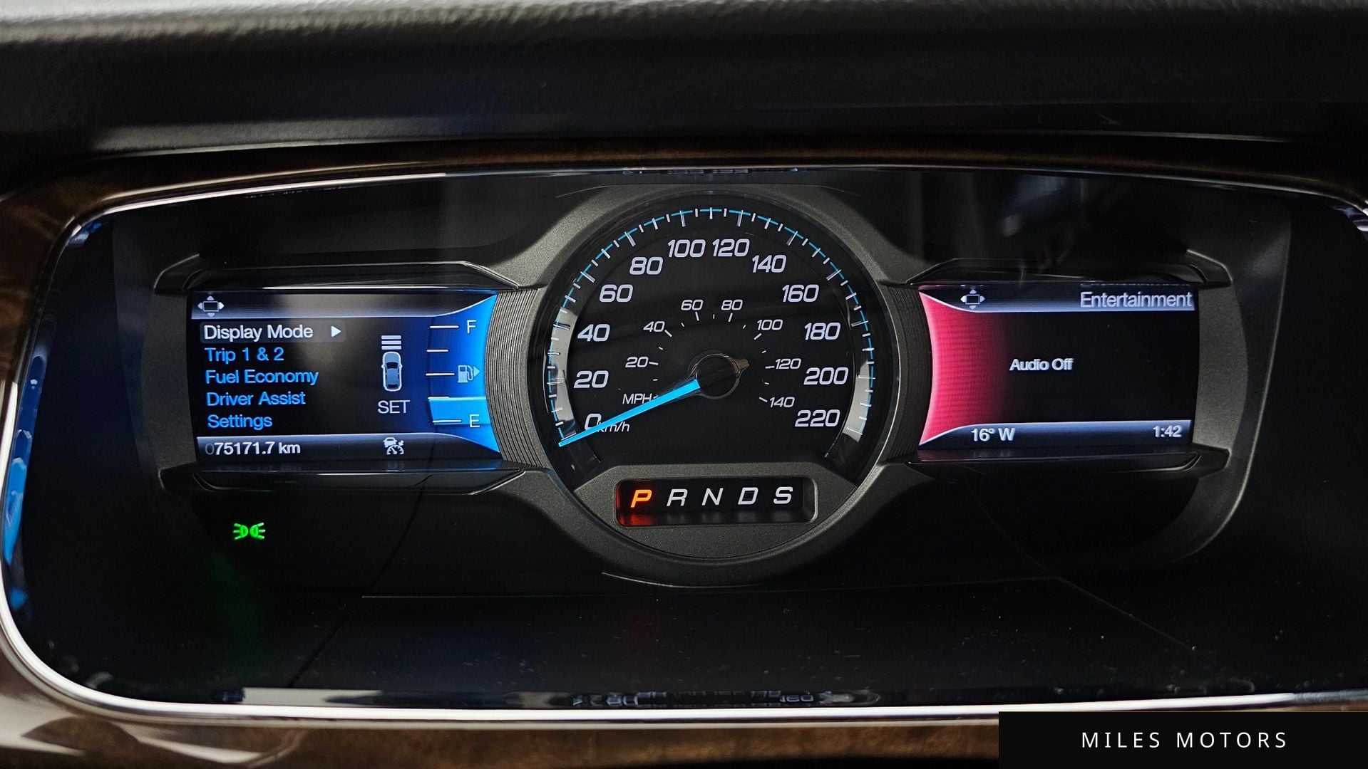 Ford Taurus 2014 — миниатюра 8