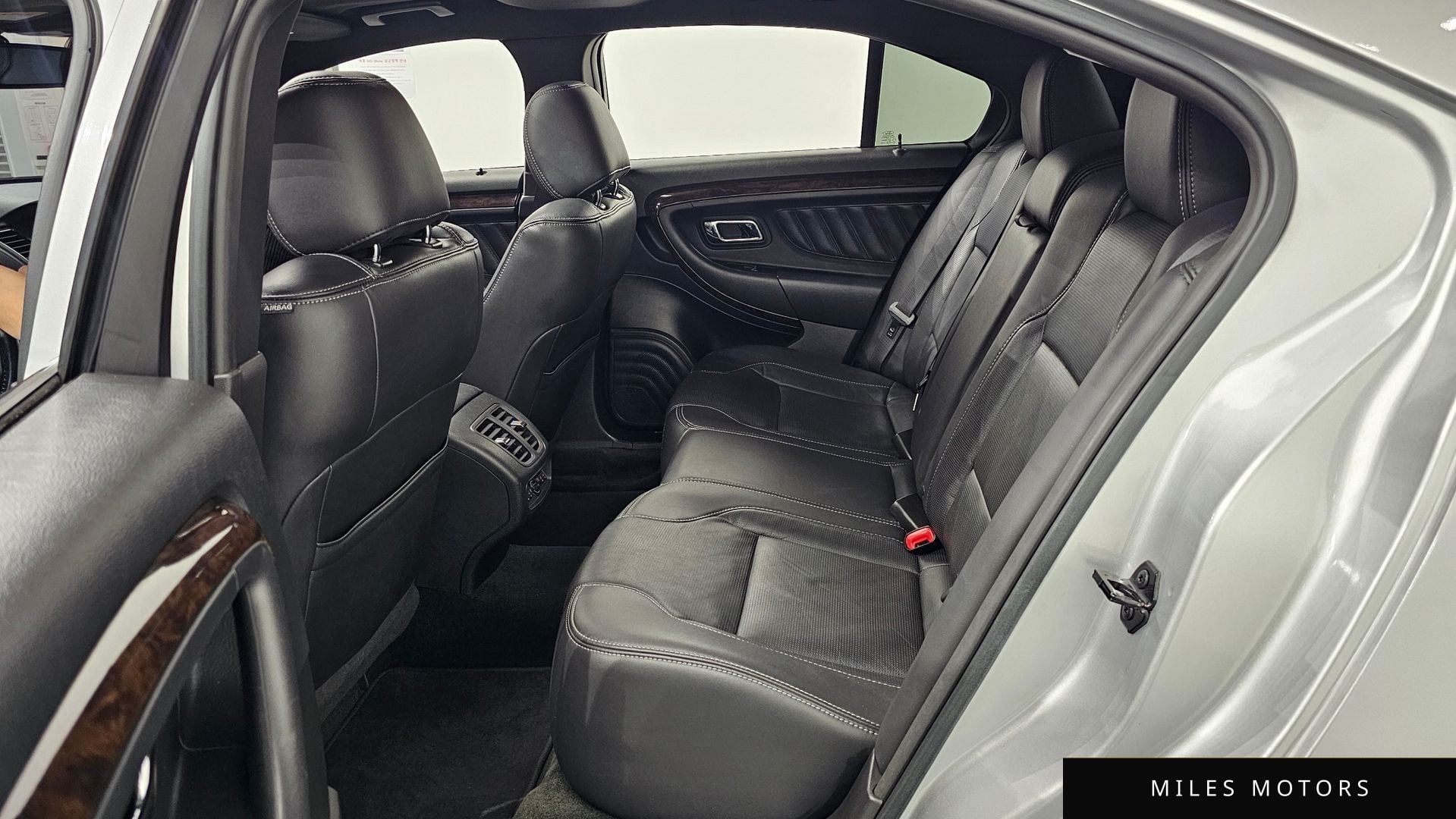 Ford Taurus 2014 — миниатюра 12