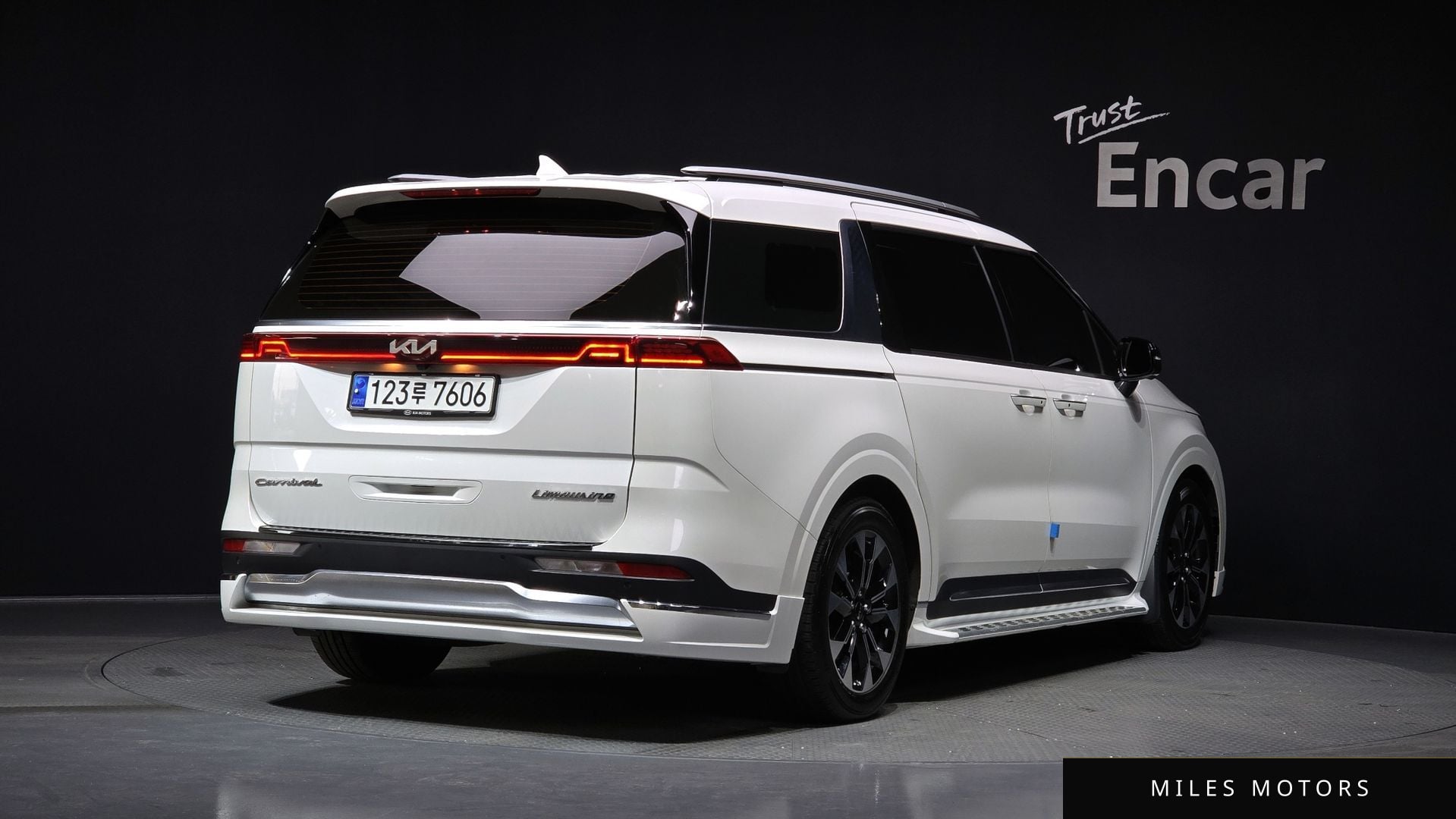 Kia Carnival 2021 — миниатюра 2