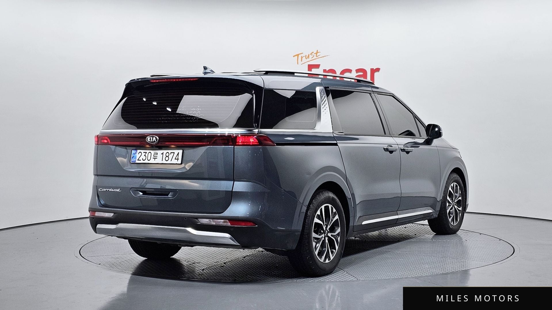 Kia Carnival 2021 — миниатюра 2