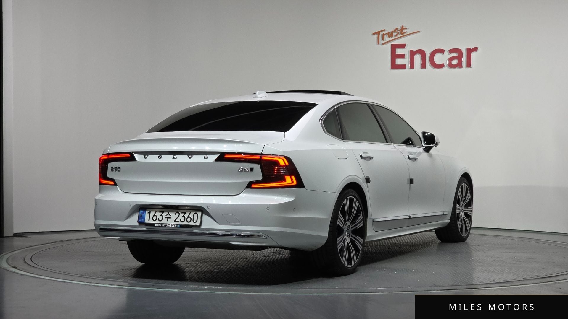 Volvo S90 2023 — миниатюра 2