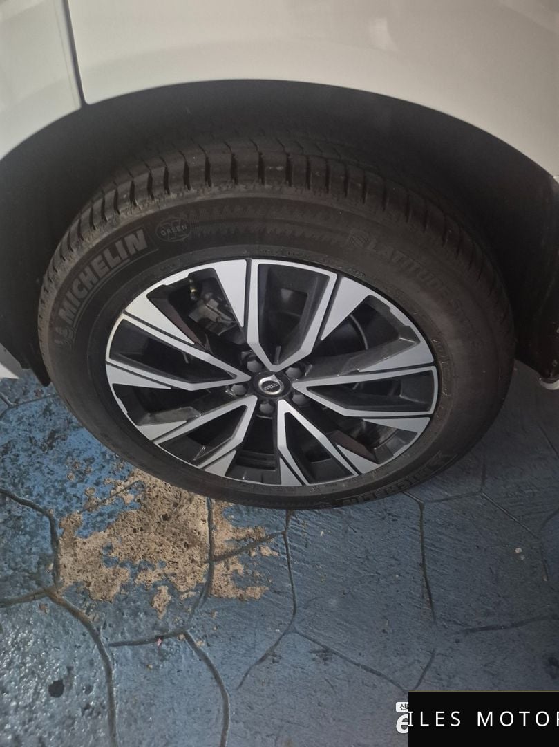 Volvo XC60 2024 — миниатюра 5