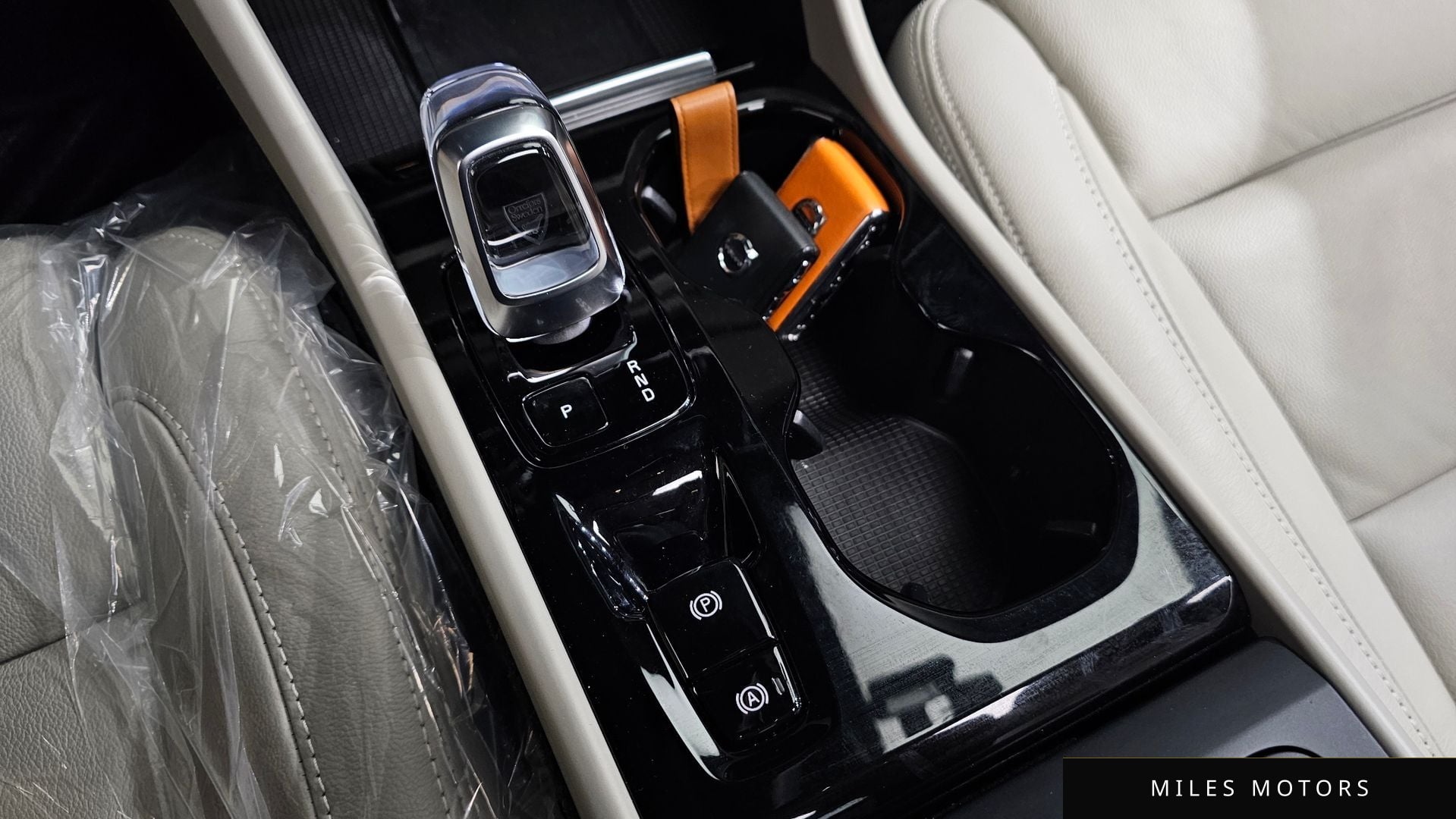Volvo XC40 2023 — миниатюра 12