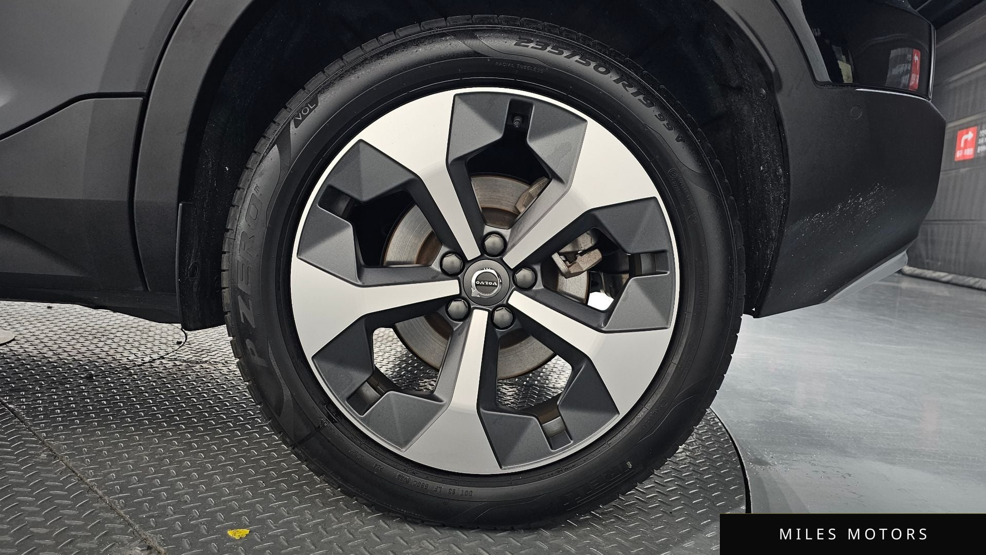 Volvo XC40 2023 — миниатюра 7