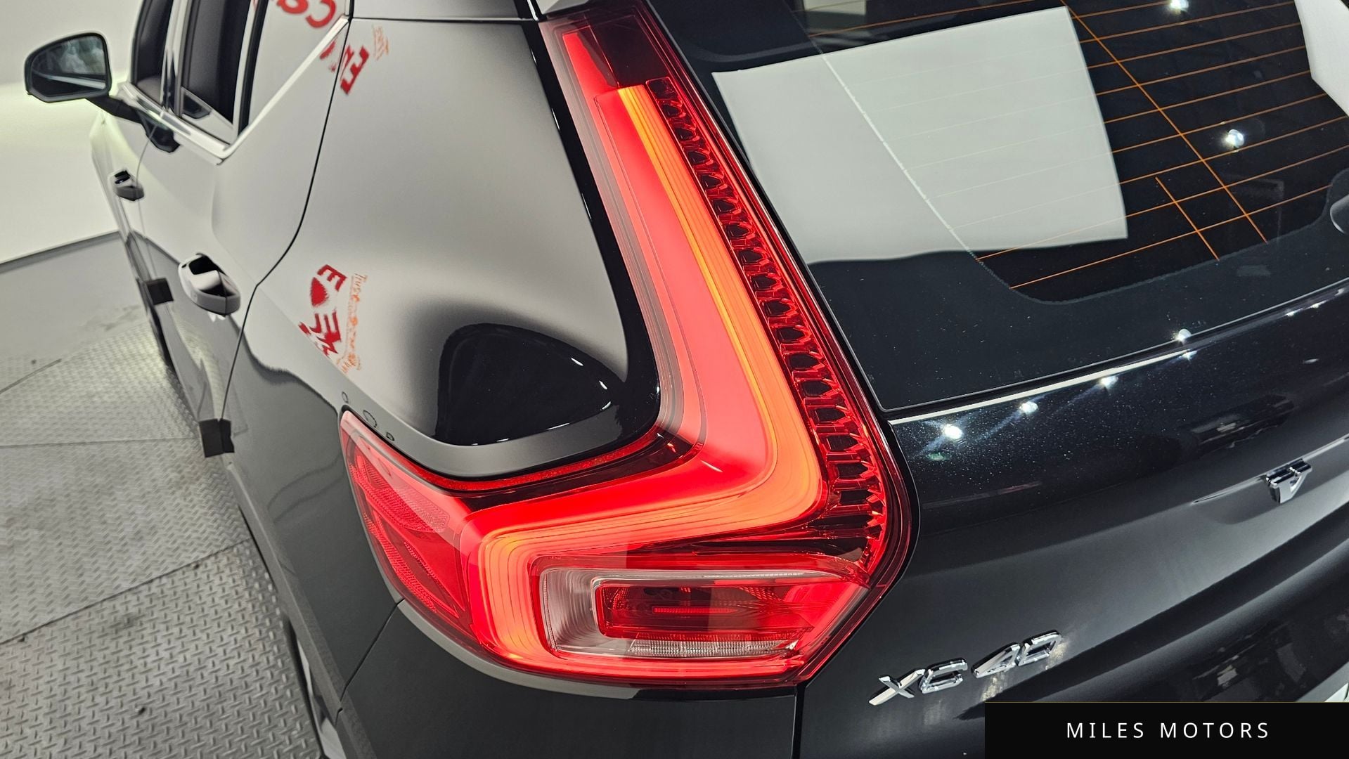Volvo XC40 2023 — миниатюра 9