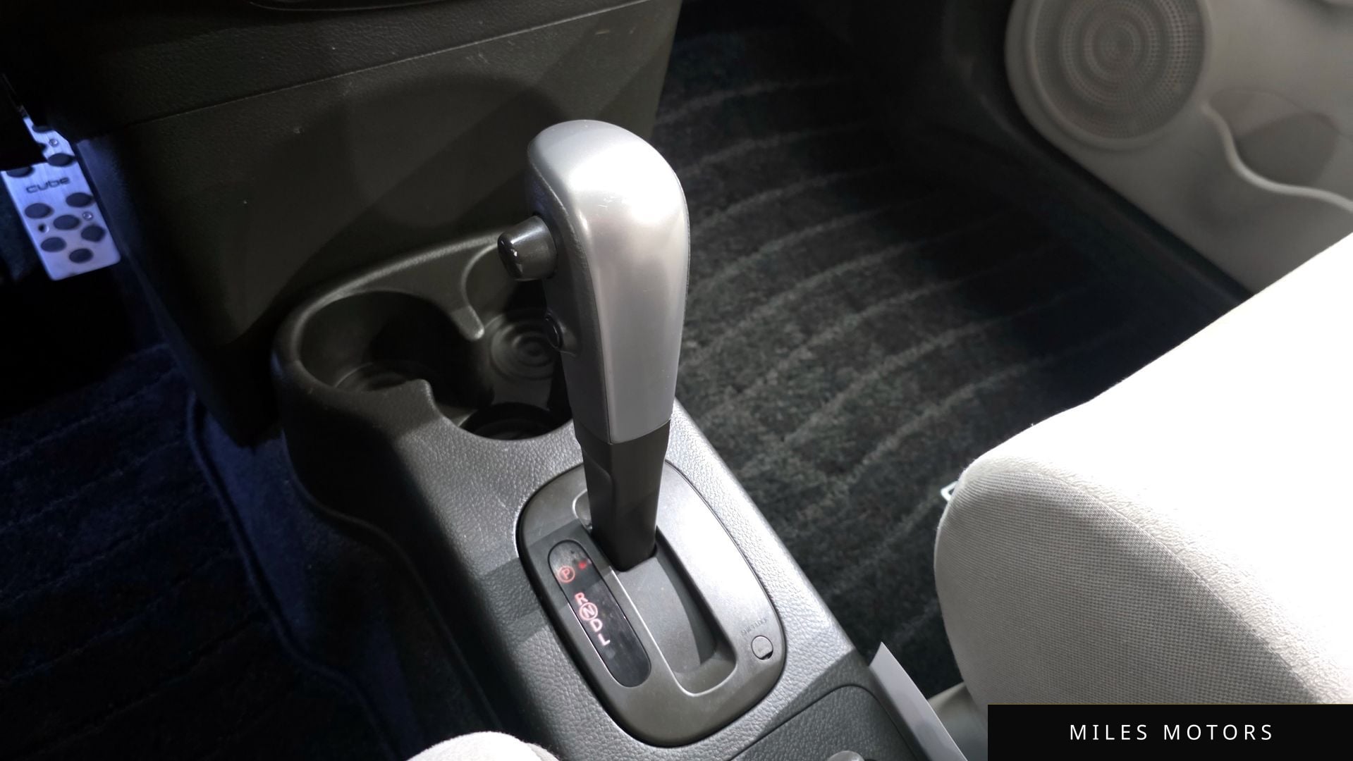 Nissan Cube 2012 — миниатюра 9
