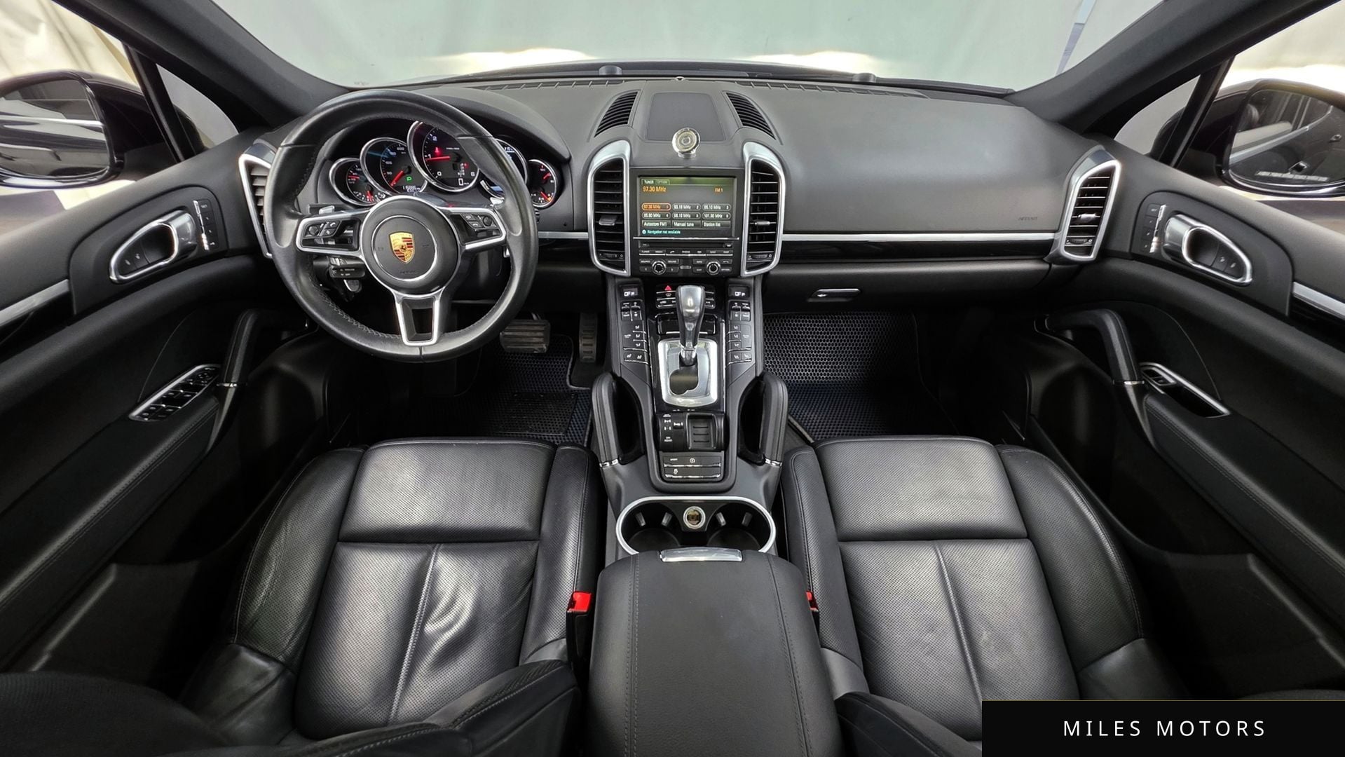 Porsche Cayenne 2016 — миниатюра 7
