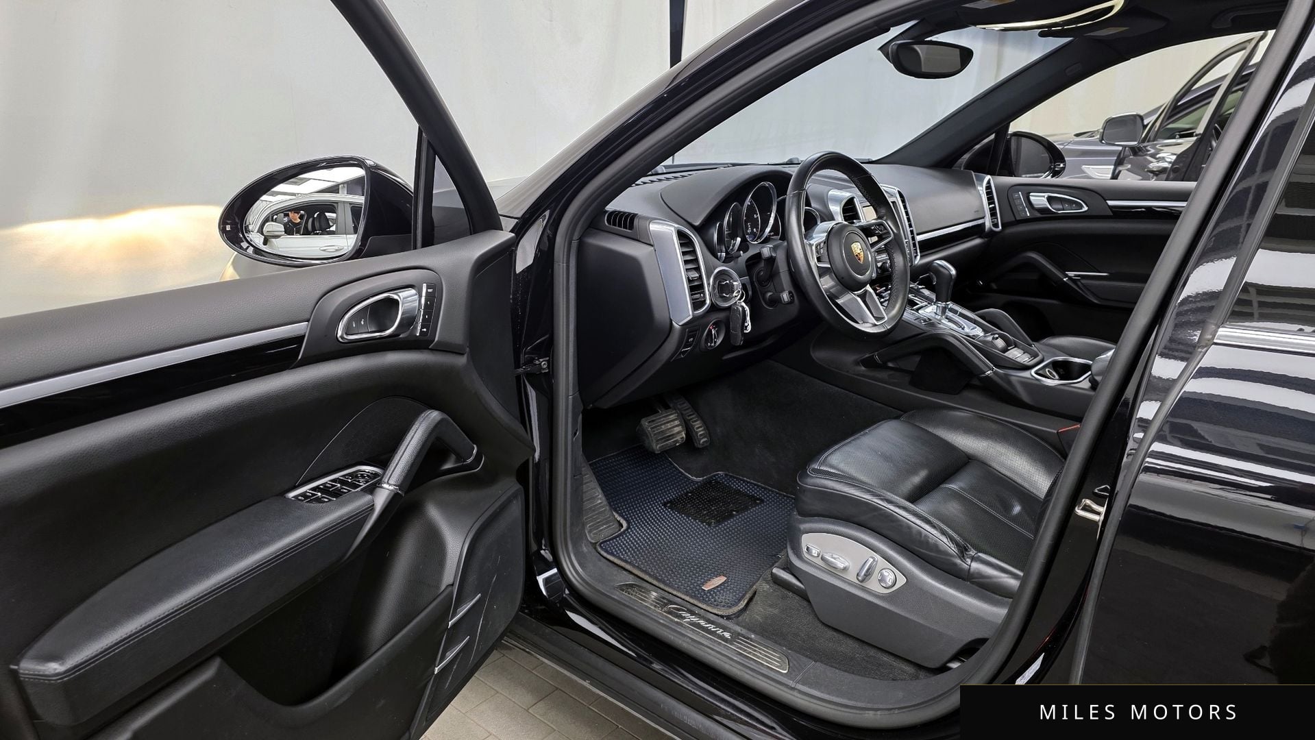 Porsche Cayenne 2016 — миниатюра 10