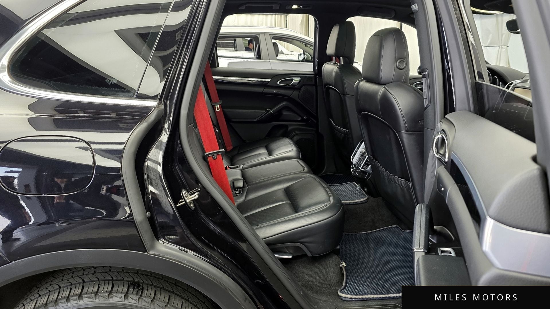 Porsche Cayenne 2016 — миниатюра 11