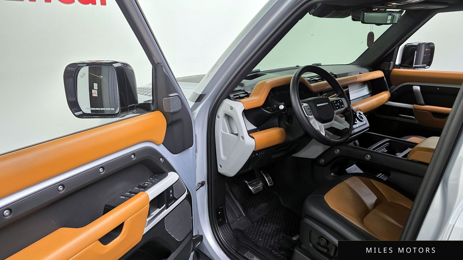 Land Rover 디펜더 (L663) 2024 — миниатюра 19