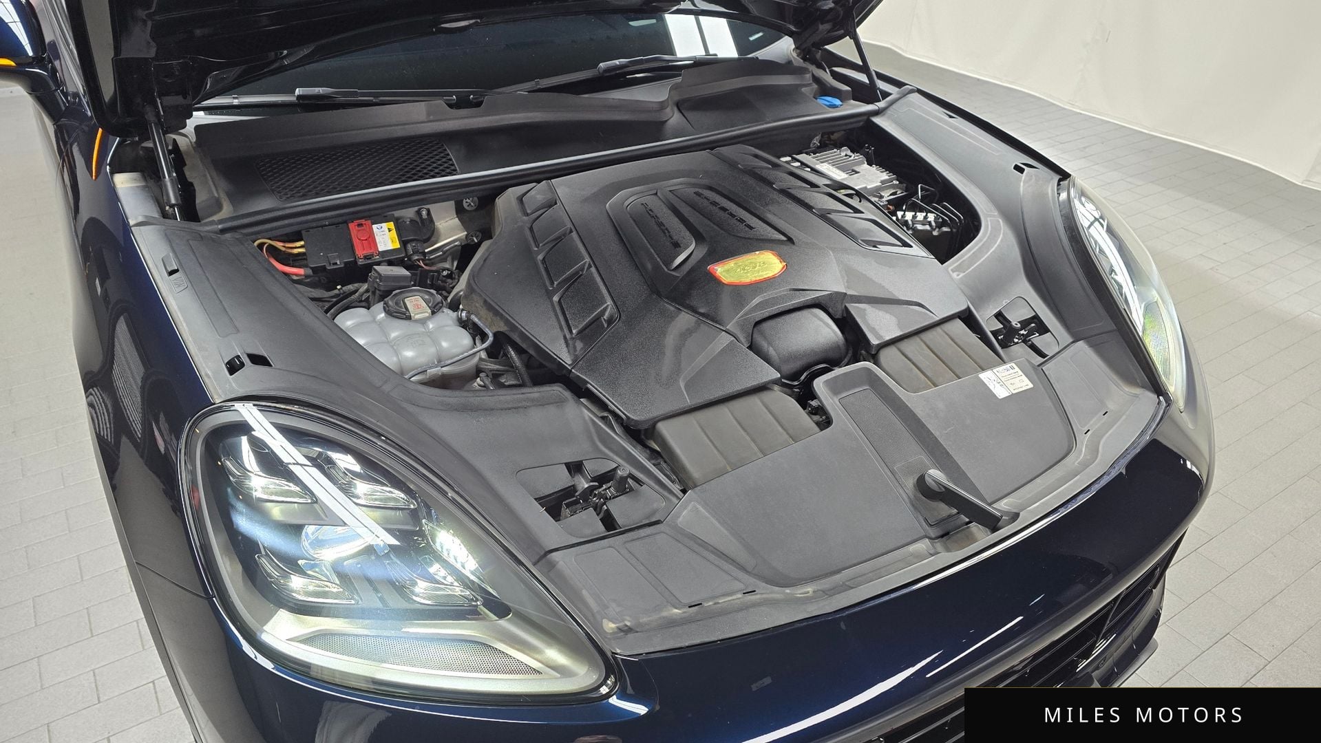 Porsche Cayenne 2021 — миниатюра 6